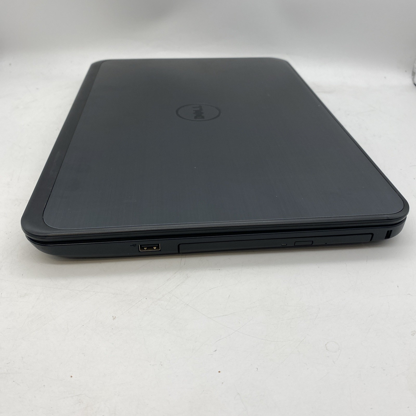 Dell Latitude 3540 15″ Laptop Intel Core i3-4th, 8GB Ram, No Drive, No OS (Q5)