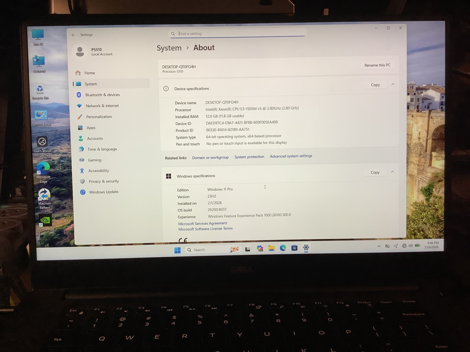 Dell Precision 5510, Nvidia M1000M Xeon E3 1505M, 12GB-256 NVMe + 250 Win 11 Pro