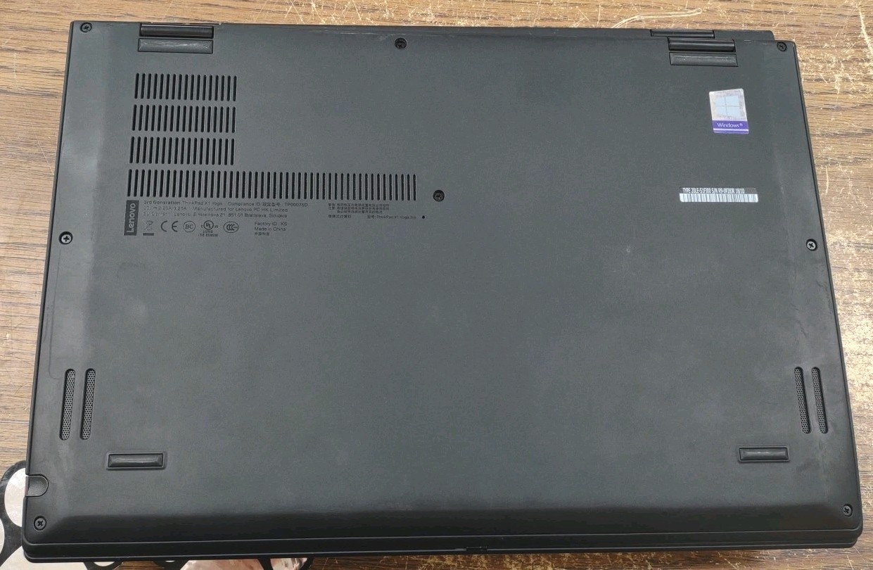 Lenovo ThinkPad x1 yoga 14″ W/ i5-8350U 1.7ghz, 16GB, 256GB, TOUCH, STYLUS.
