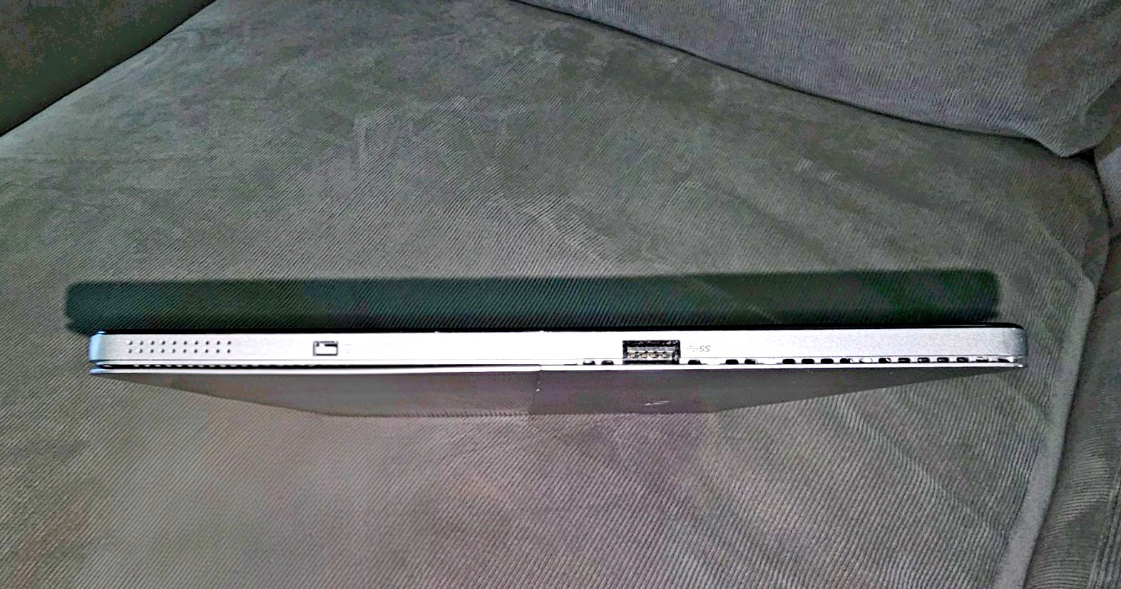Dell Latitude 7210 i5-10310u Tablet, 8GB RAM, No SSD or KB