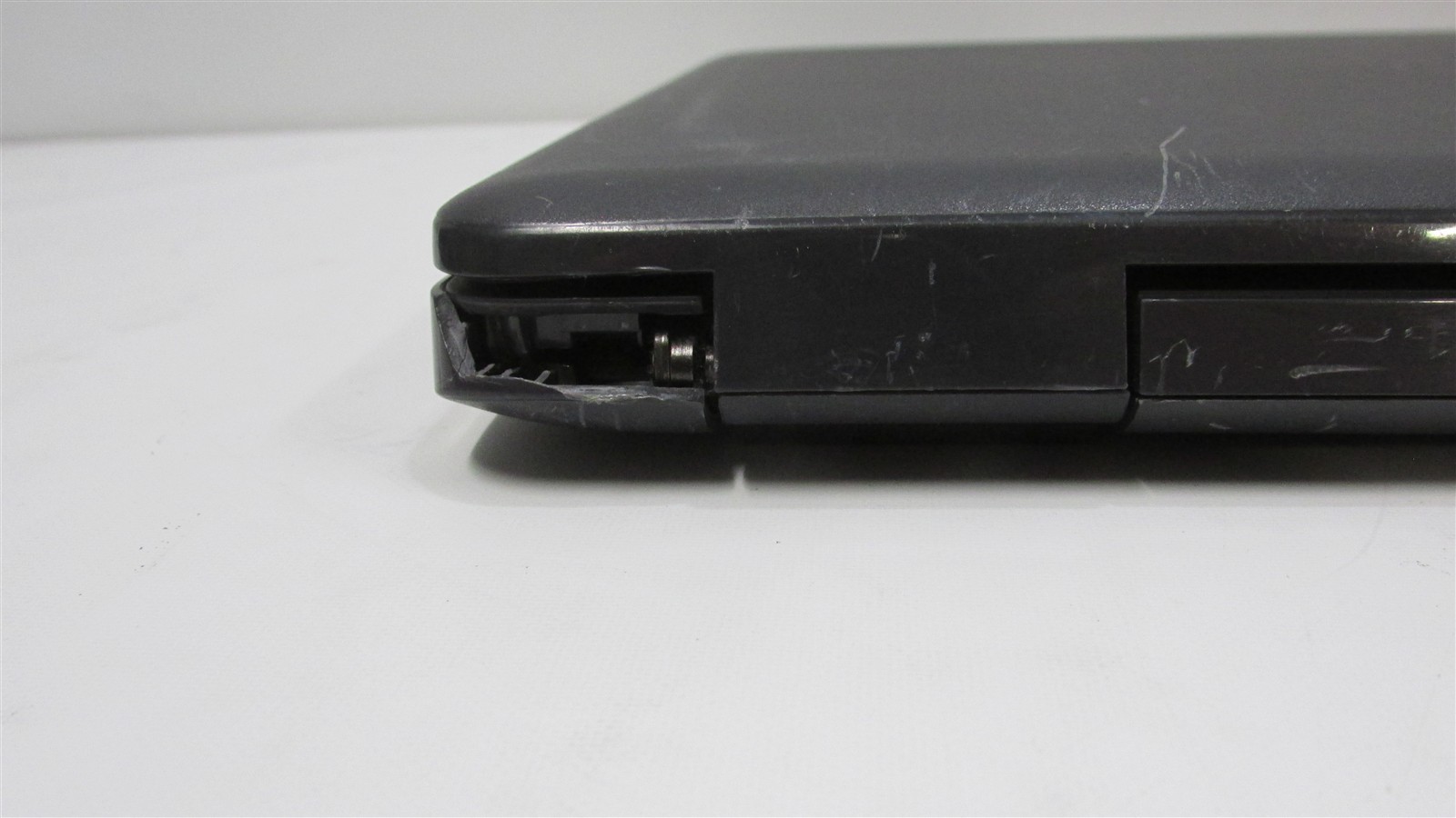 Dell Latitude 3510 i5-10210U 1.6GHz 16GB RAM 240GB SSD 15.6″ W11P Touch COSM DMG