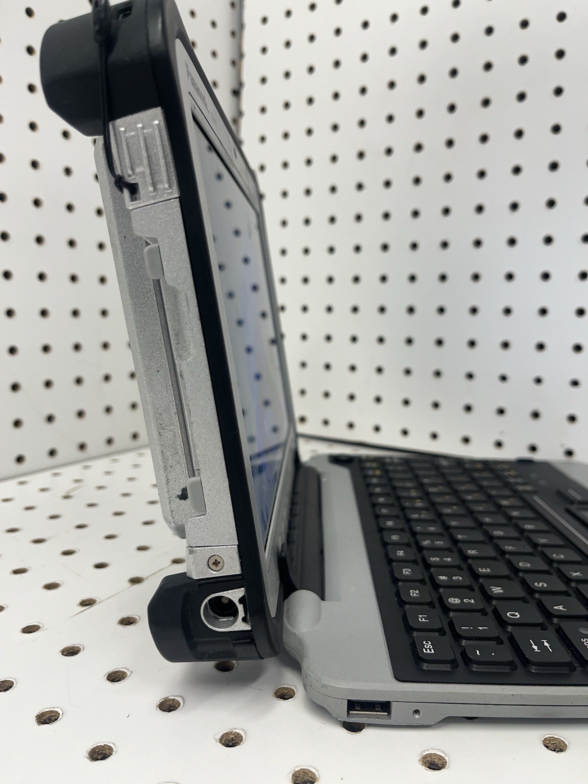 Panasonic Toughpad FZ-G1 | I5 | 8 GB RAM | 128 GB SSD | wind 11 Pro | Keyboard