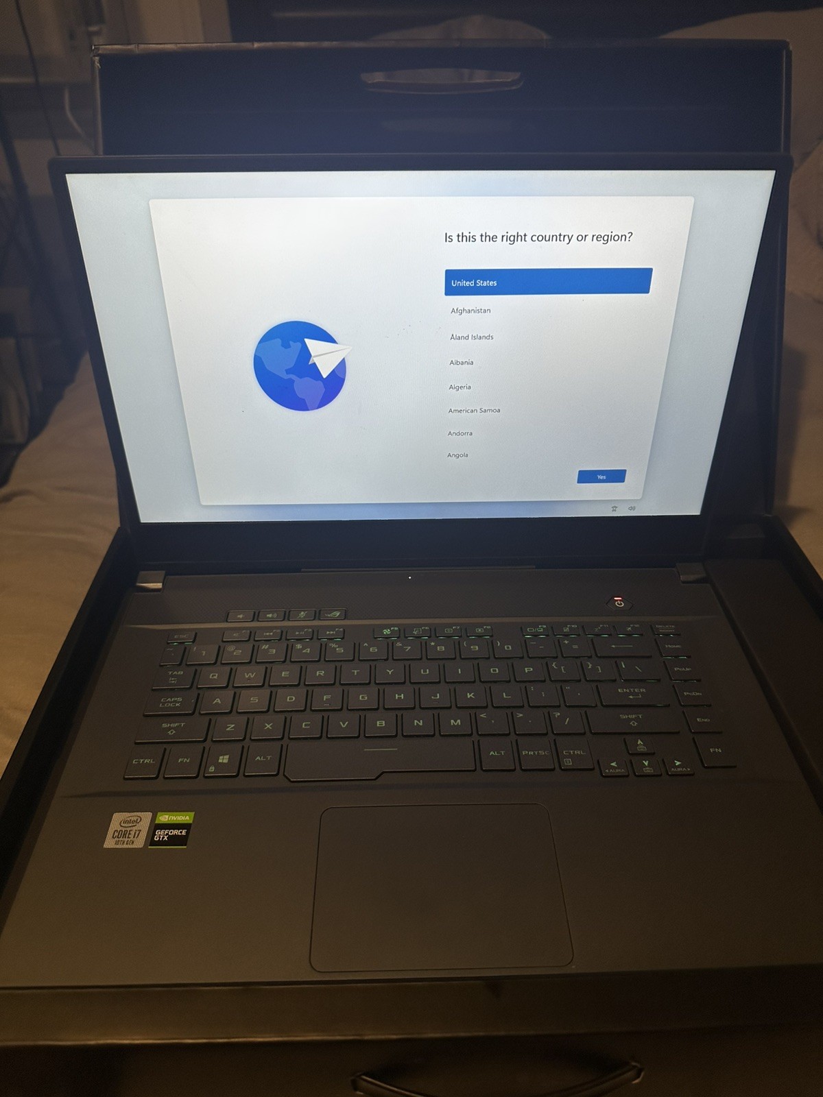 Asus ROG Zephyrus M15 GU502LU 15.6″ i7-10750H 2.6GHz 24GB RAM 1.5TB SSD 1660Ti