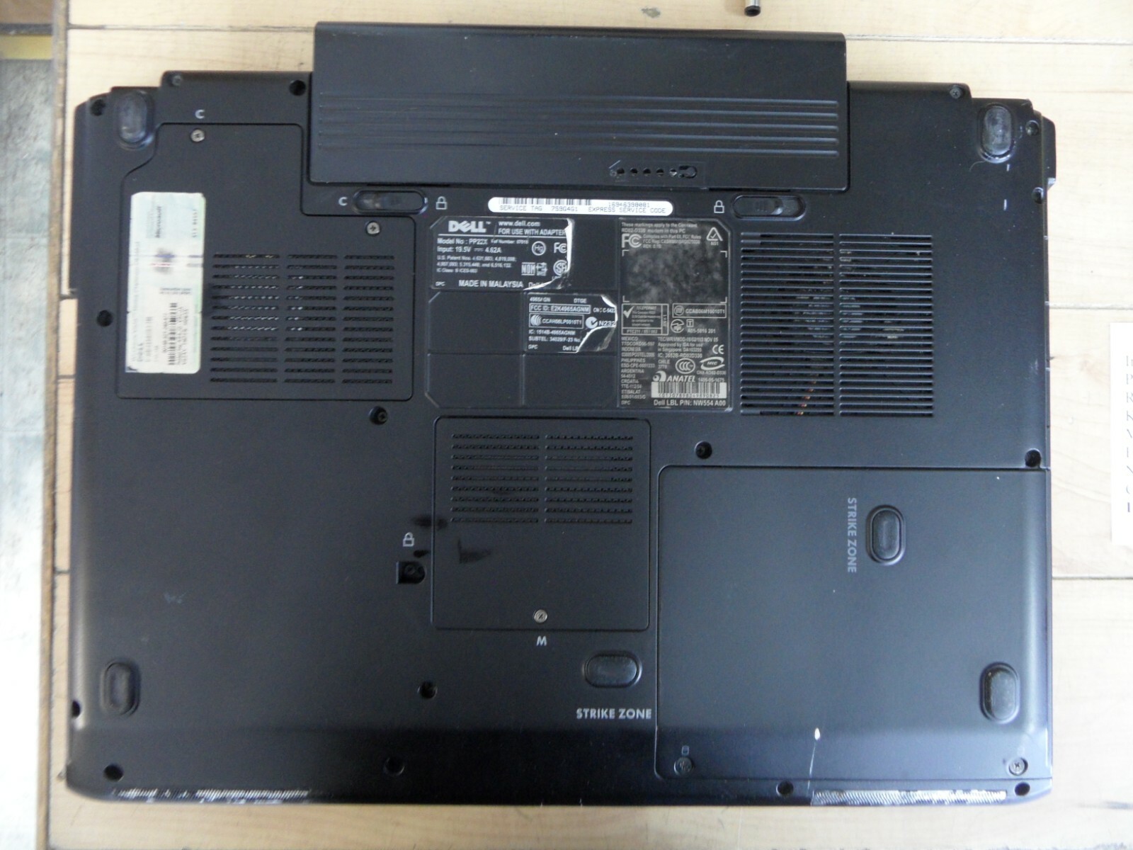 Dell Inspiron 1720 / Core 2 Duo @ 1.83 GHz / Parts Laptop / Posted Bios, Wiped
