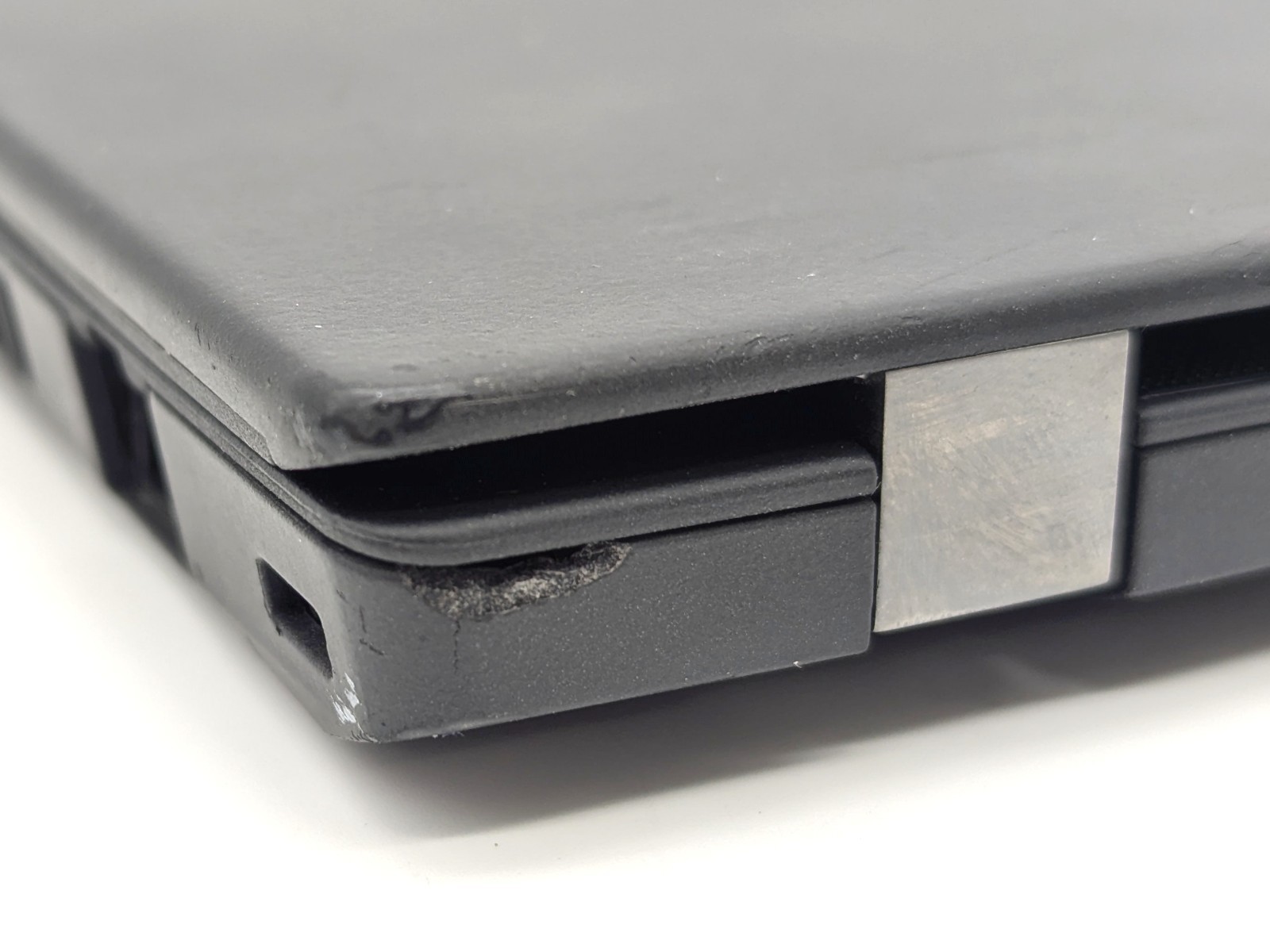 Lot of 3 Lenovo ThinkPad T490 – 14″ Intel Core i5-8365U 8GB RAM No OS/SSD/AC