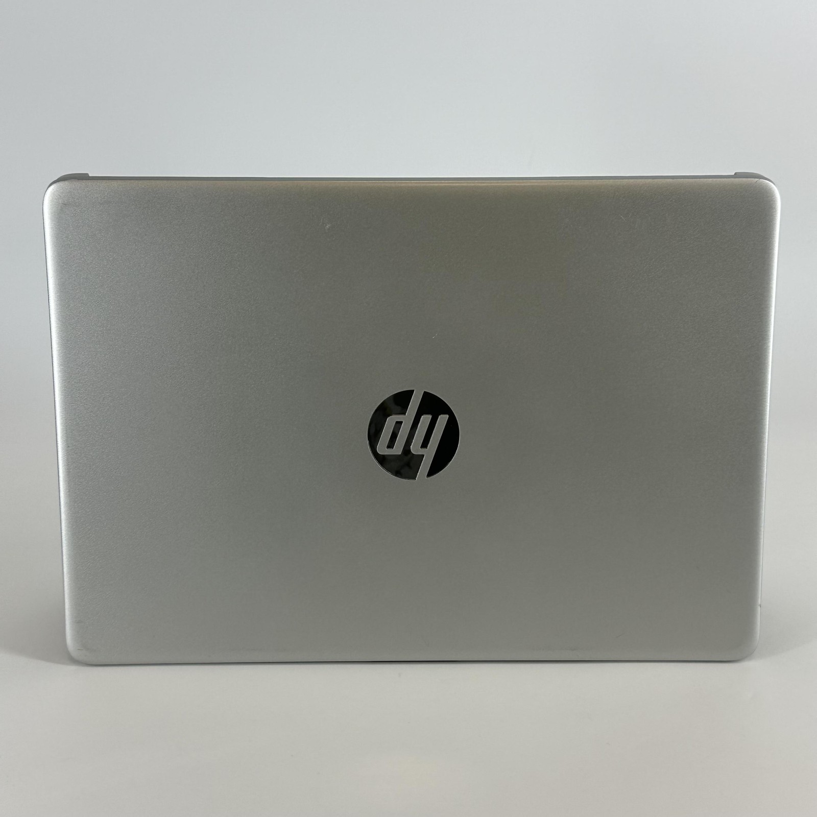 HP Laptop 14 Silver FHD i5-1035G4 1.10GHz 20GB 1TB SSD Good