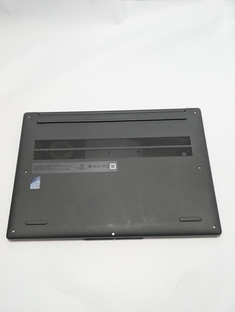 Lenovo IdeaPad Slim 3x Snapdragon X 16GB RAM 1TB SSD 15.6″ Touch WUXGA 1920×1200