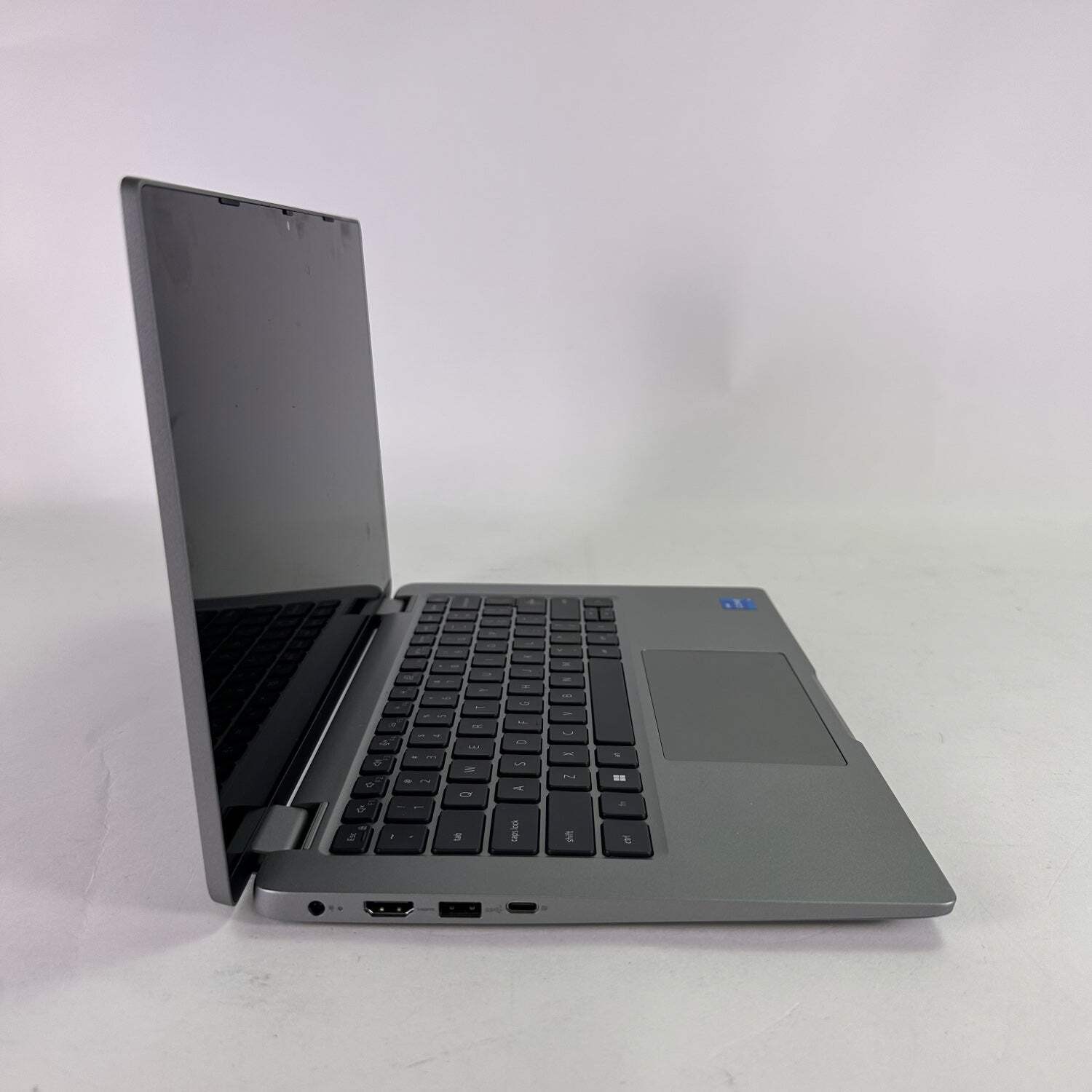 Dell Latitude 3340 13.3″ i5-1335U 1.3GHz 8GB RAM 256GB SSD