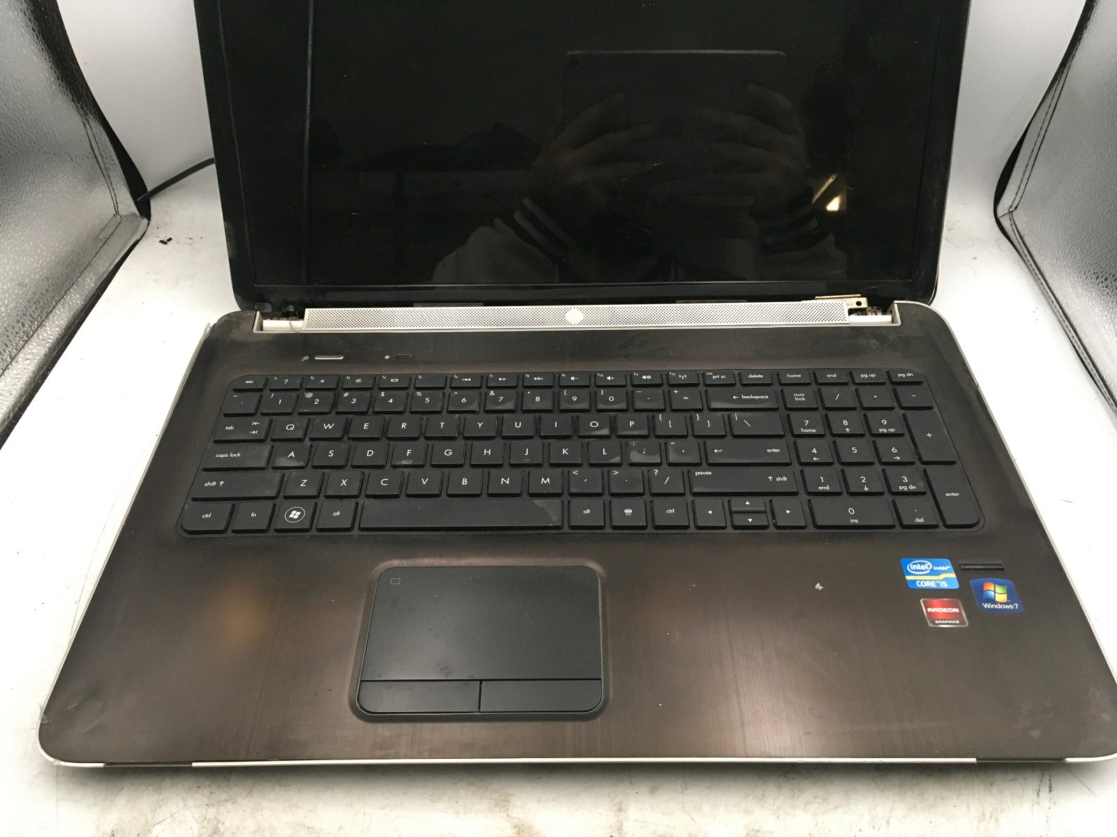 HP PAVILION DV7 6135D – FOR PARTS/REPAIR – INTEL I5 2410M – NO RAM -READ DESC-BB