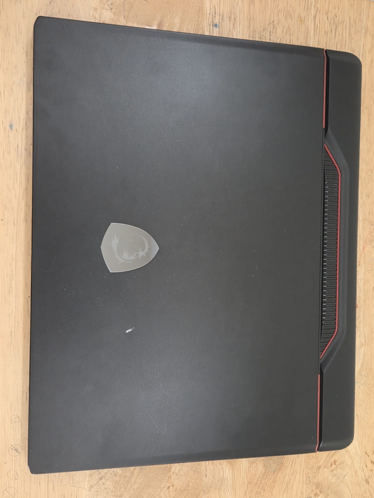 MSI Raider GE68HX i9-13950HX RTX 4060 32GB 1TB 144Hz Gaming Laptop