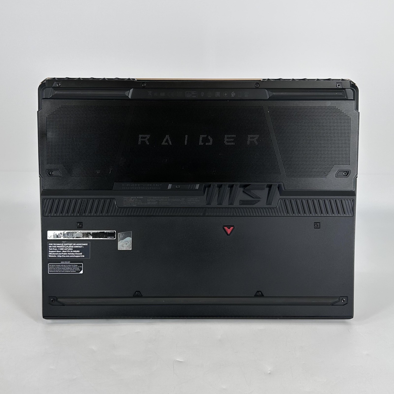 MSI Raider GE78 HX 17 240Hz QHD+ 2.1 GHz i7-13700HX 16GB 1TB/512GB RTX 4070