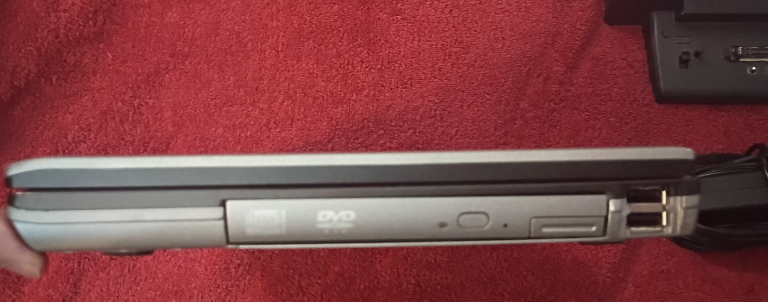 Dell Latitude D630 Intel Core 2 Extreme X9000 – NVIDIA – 4GB RAM – XP Pro – 1TB
