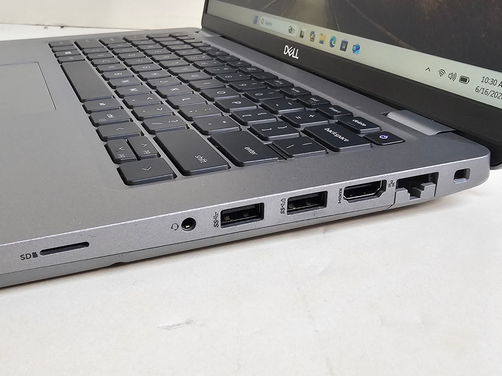 Dell Latitude 5421 Laptop – 2.5 GHz i7-11850H 16GB 512GB SSD Webcam 14″ – SP3