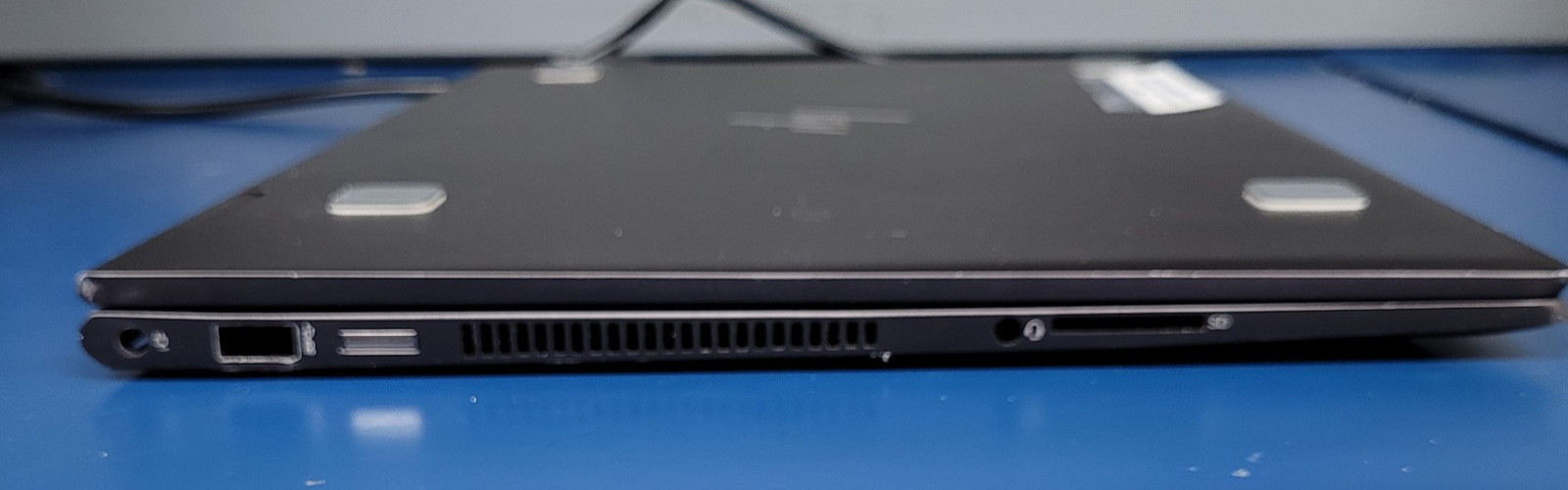 HP Envy 15bq075nr Laptop – Motherboard Pulled LCD Glass Cracked FOR PARTS