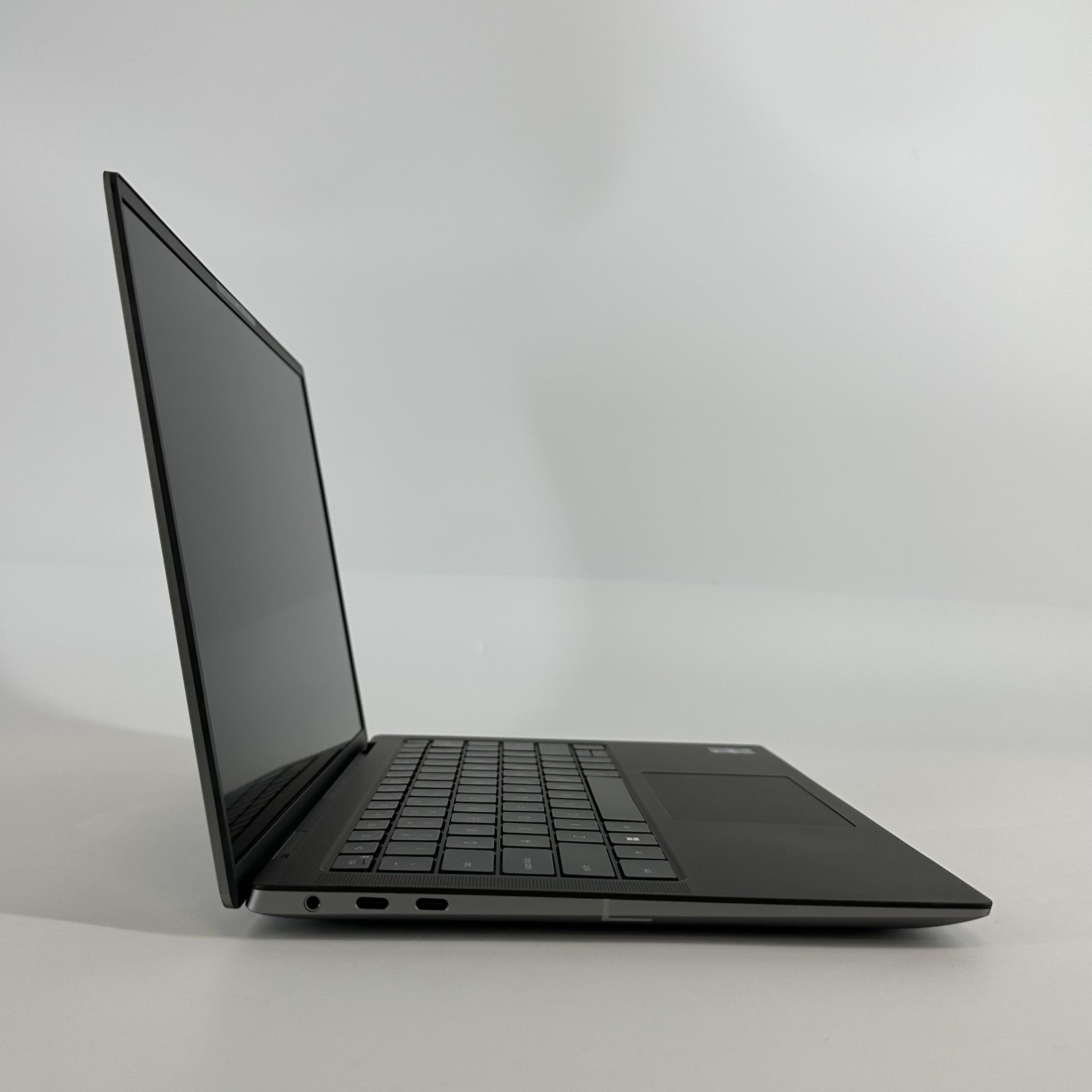 Dell Precision 5480 14 FHD+ 2.5 GHz i7-13800H 32GB 256GB SSD RTX A1000 Very Good