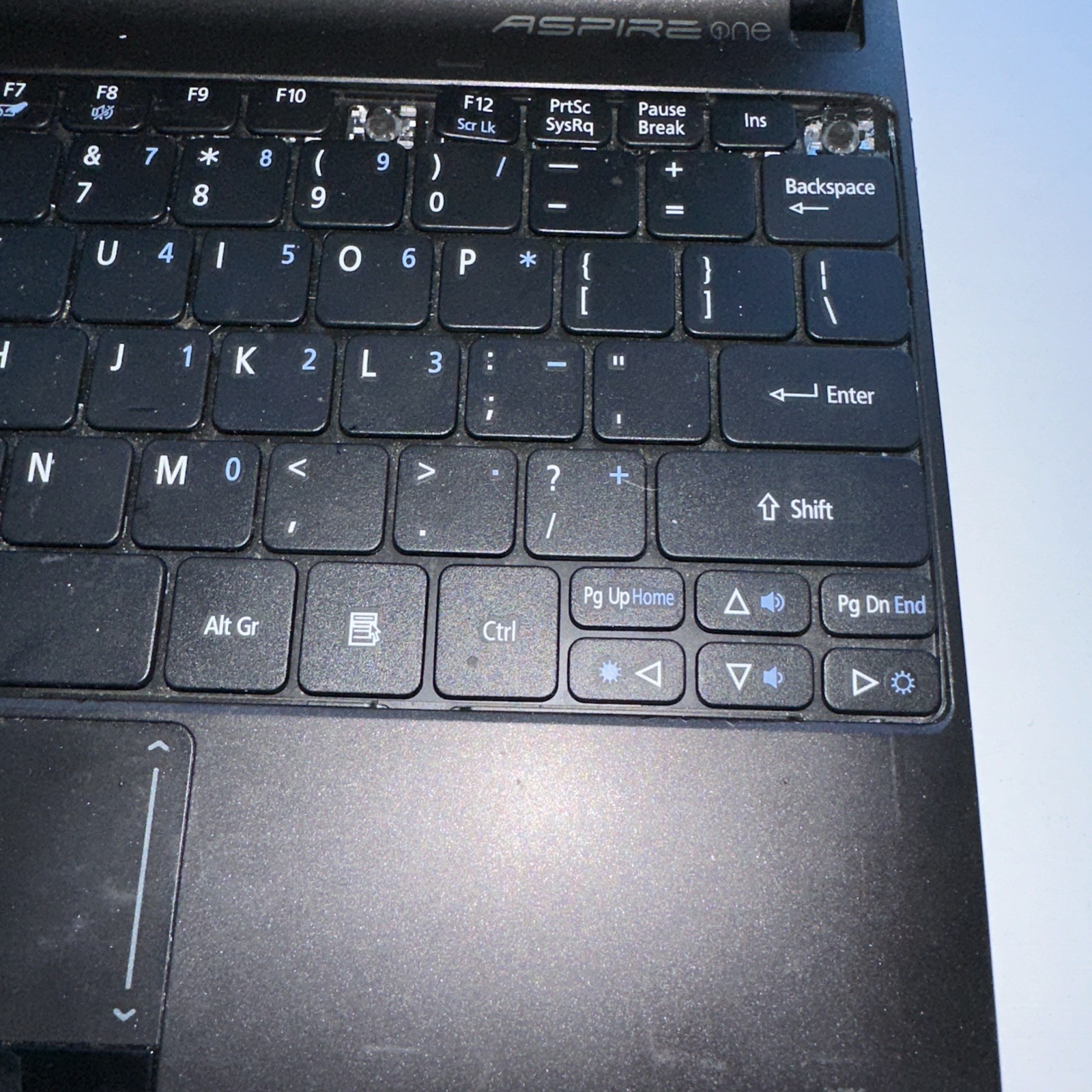 Acer Aspire One D257 10.1” Netbook Intel Atom 1GB RAM Windows 7 Starter