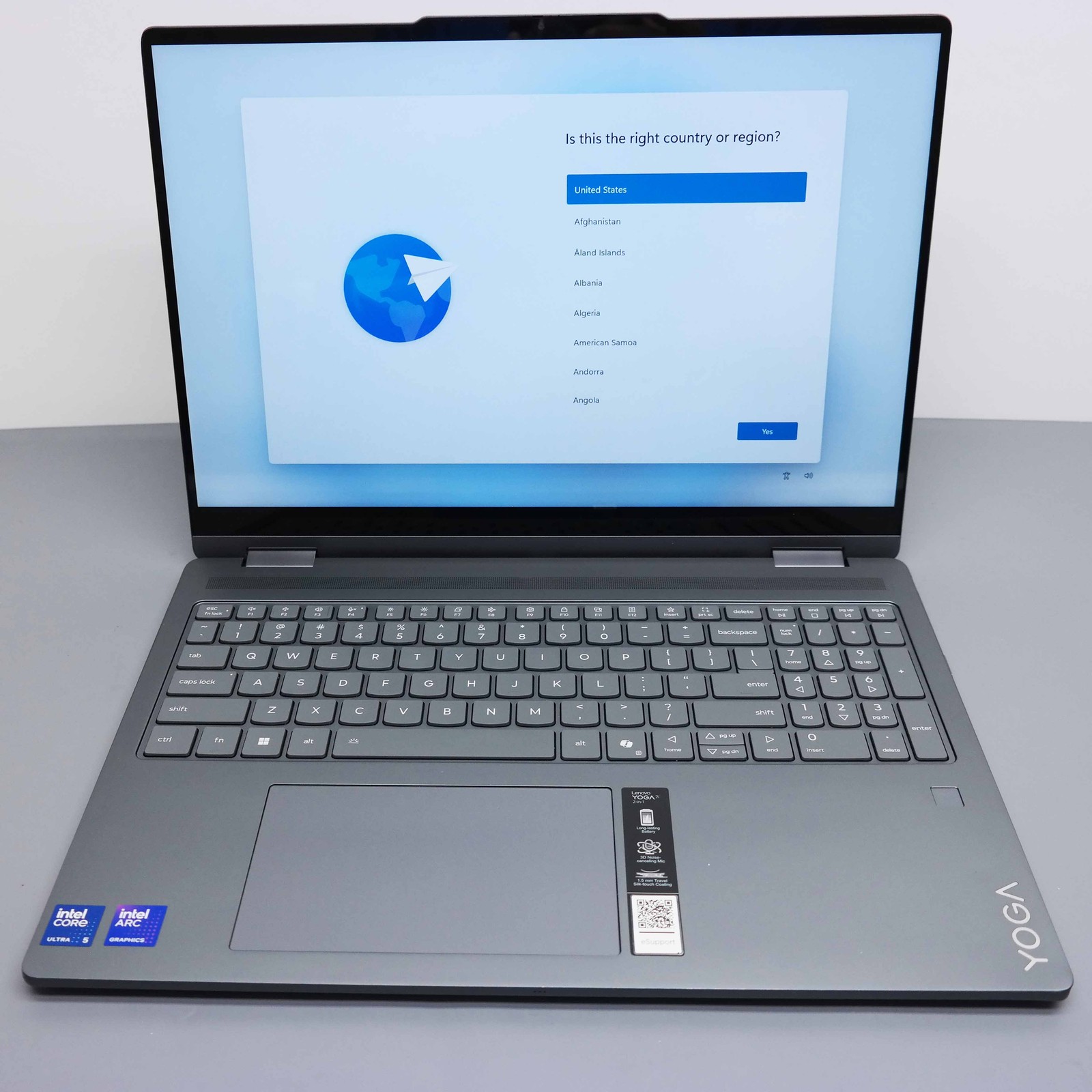 Lenovo Yoga 7 16ILL10 16″ Core Ultra 5 226V 16GB 512GB SSD