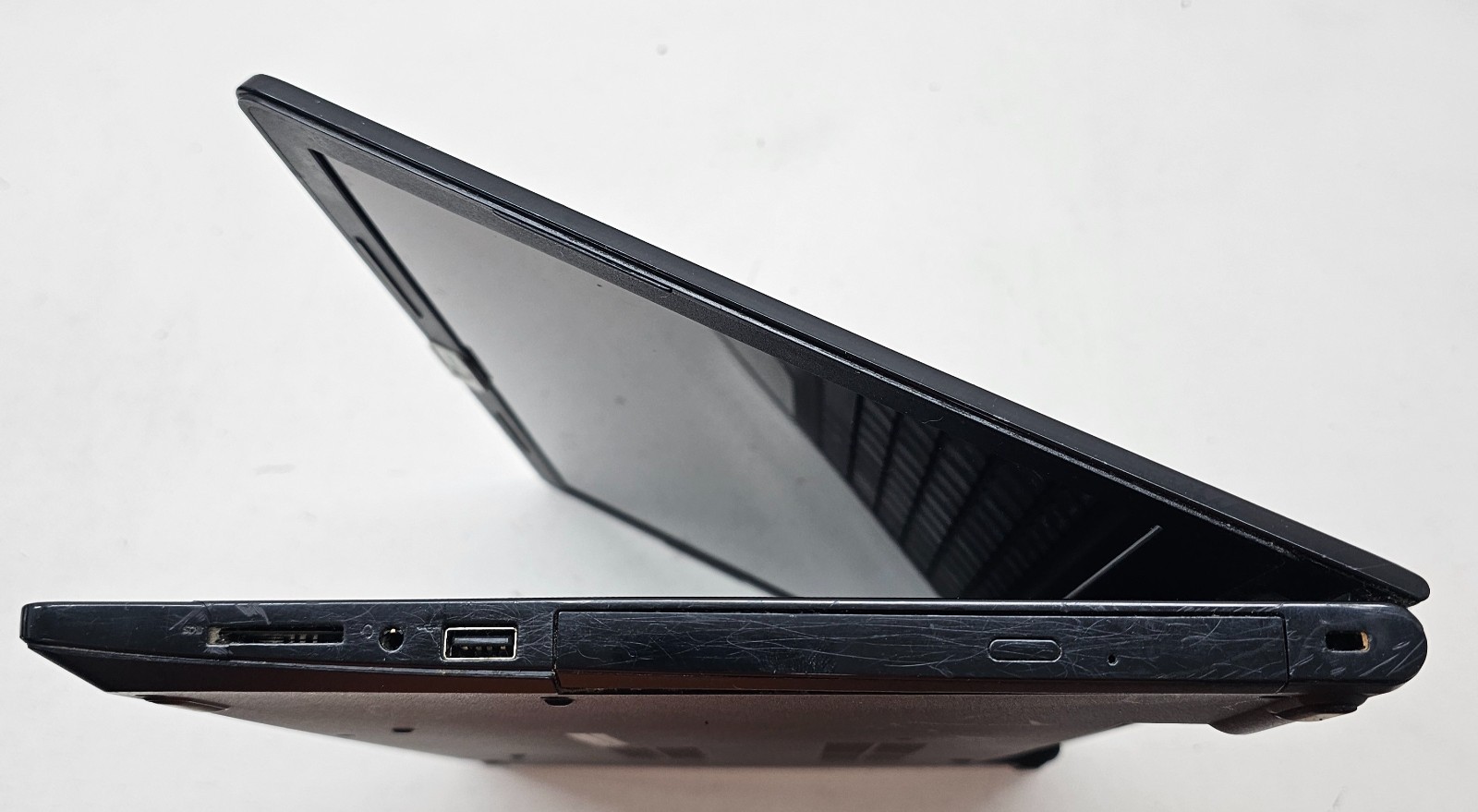 Dell Inspiron 15-3567 Laptop Intel Core i3-7100U 8GB RAM NO HD/OS/BATT (FL)