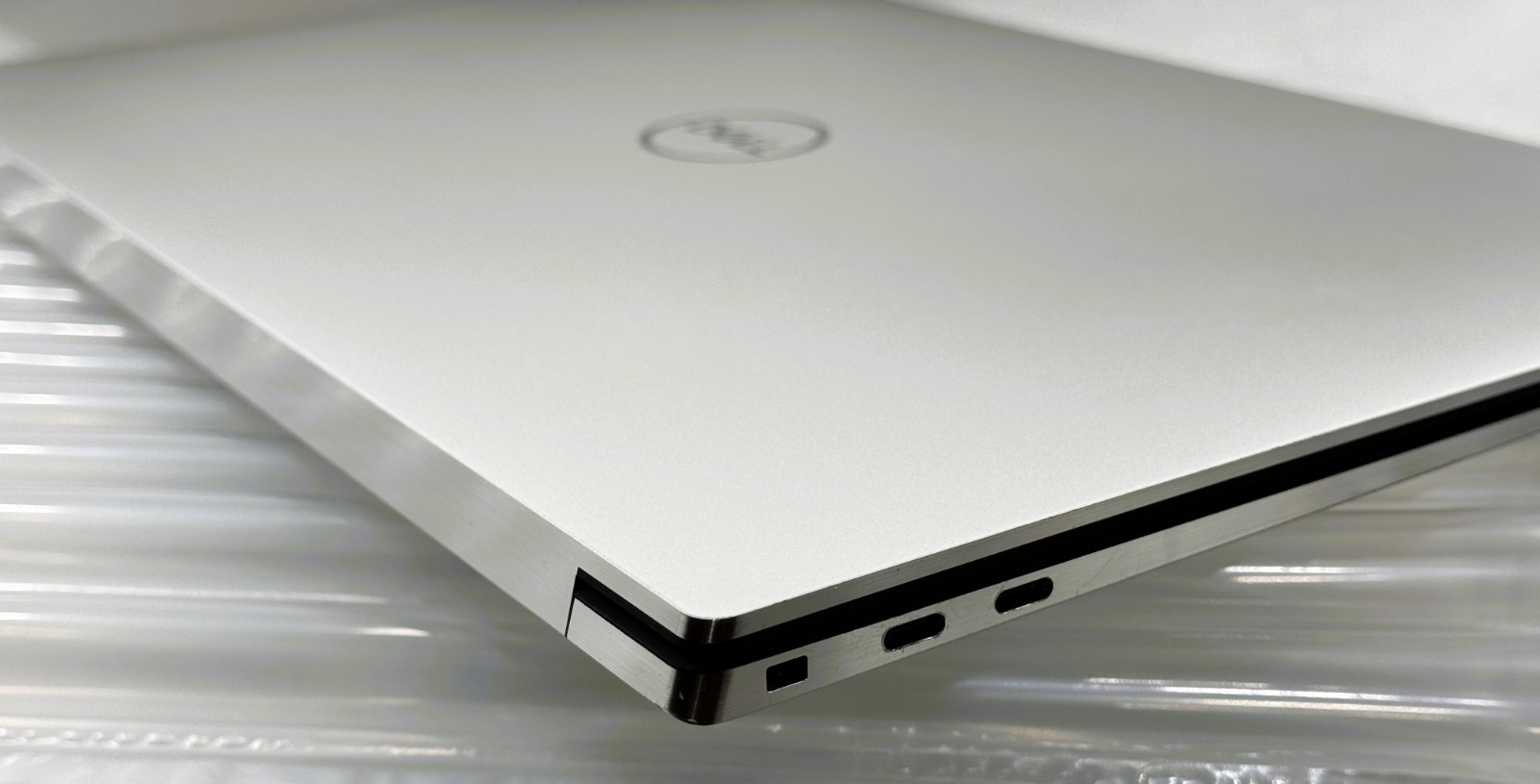 Dell XPS 15 9520 OLED ✔i9-12900H ✔32GB RAM ✔2TB SSD ✔RTX 3050Ti ✔Very Good
