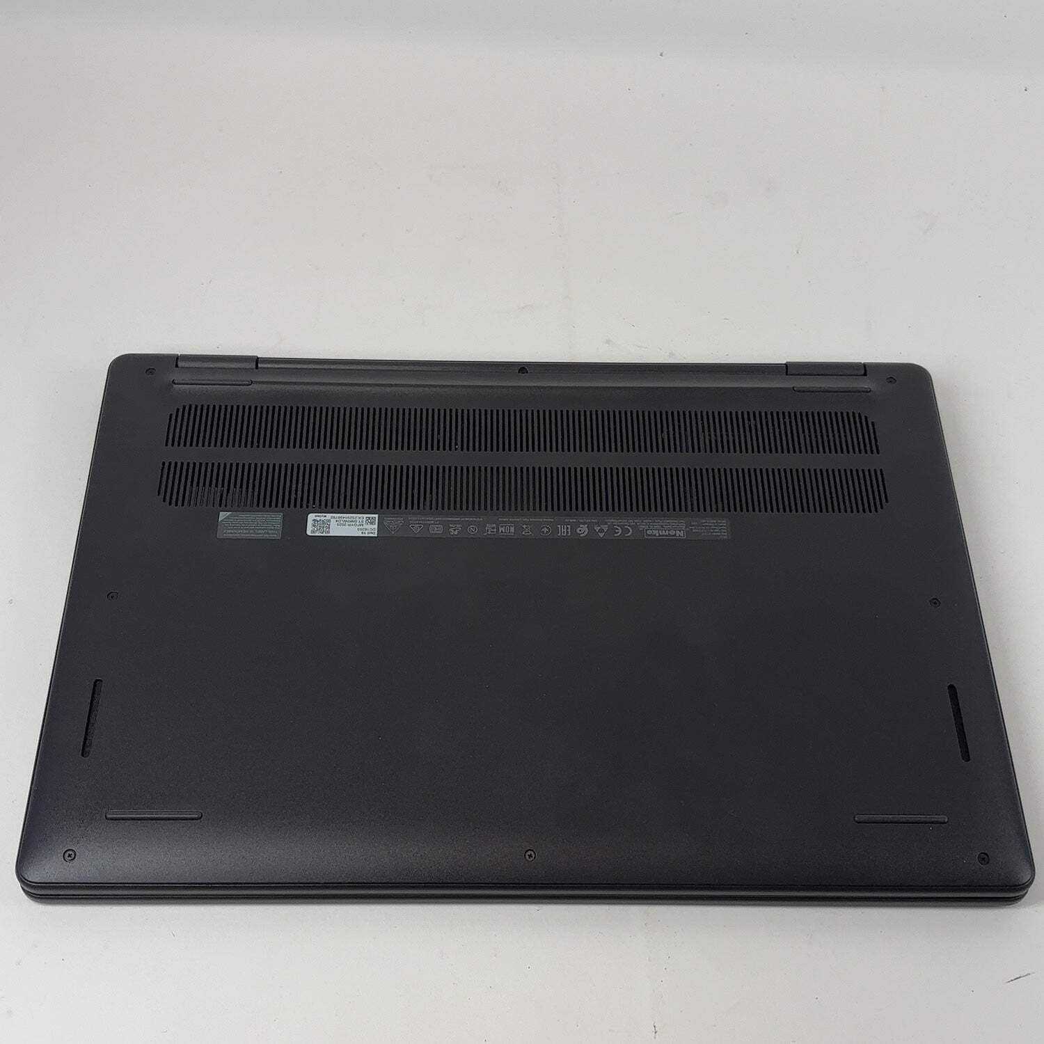 Dell Dell 16 DC16255 16″ AMD Ryzen 7 250 3.3GHz 16GB RAM 1TB SSD
