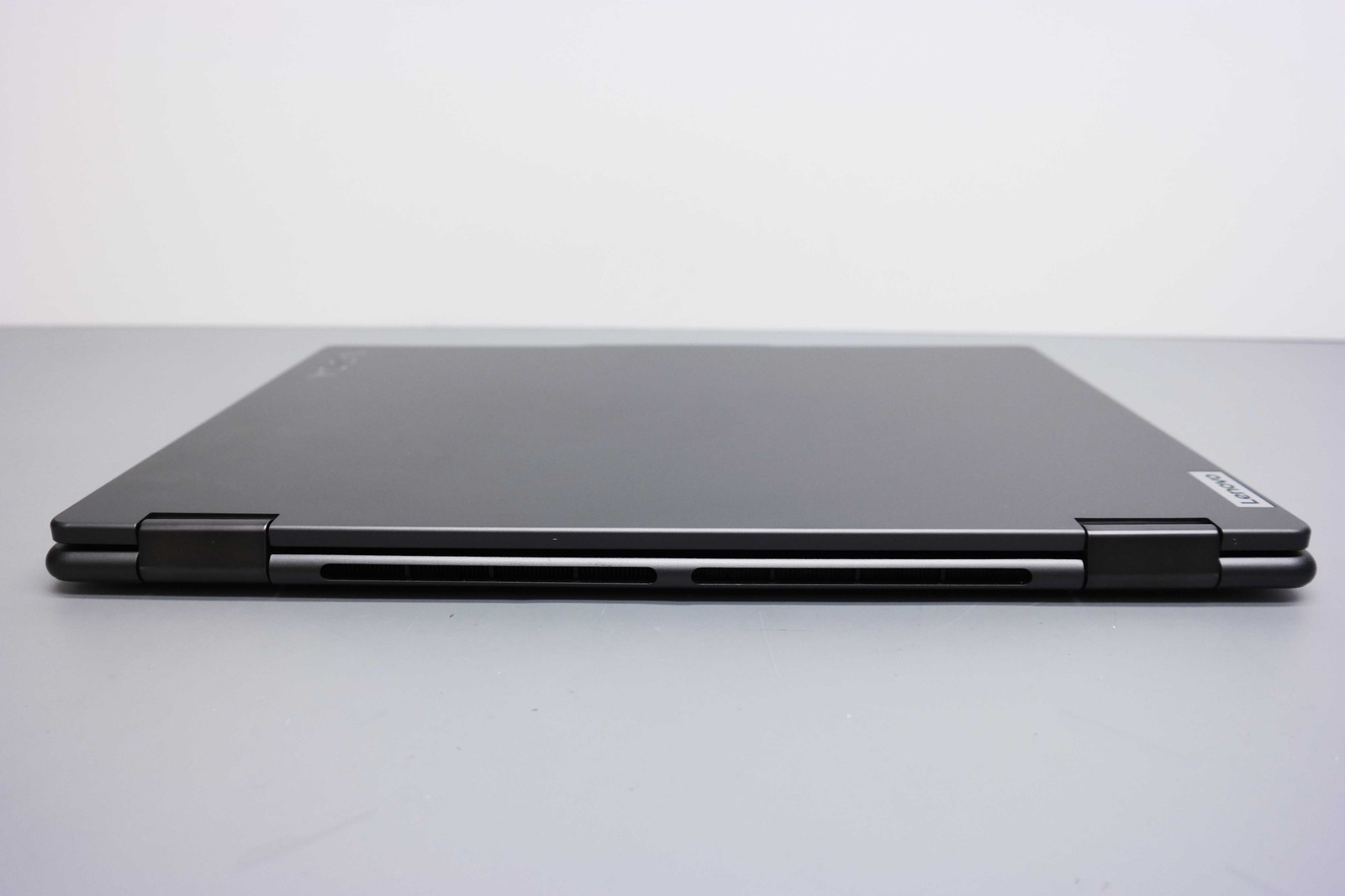 Lenovo Yoga 7i 16” Intel Core i7-1355U 16GB RAM 512GB SSD Gray