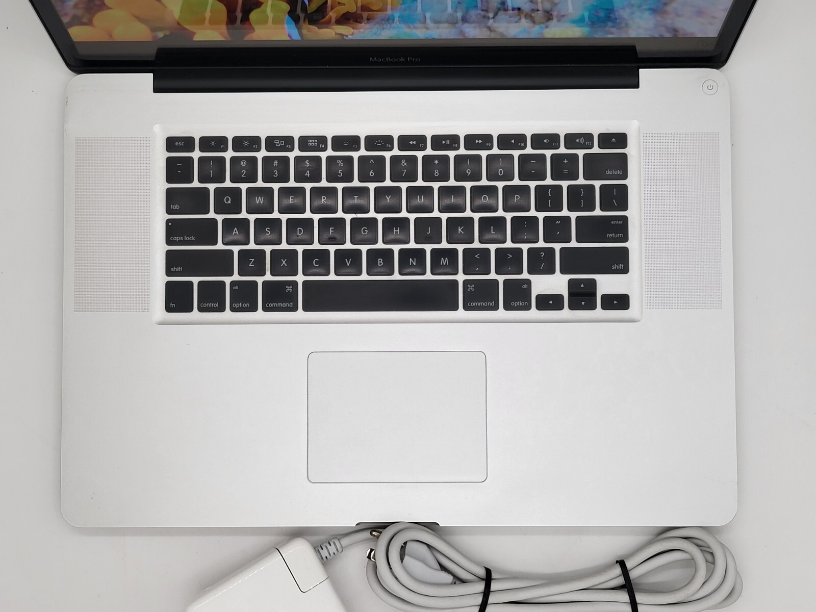 UPGRADED APPLE MacBook Pro 17” Core i7 TURBO 3.5GHz 16GB 4TB SSD 3 YEAR WARNY