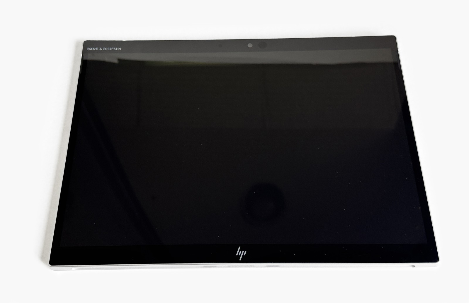 HP Elite X2 G8 Tablet 13″ FHD Core i7-1185G7 3.0GHz 16GB RAM 512GB SSD Grade C