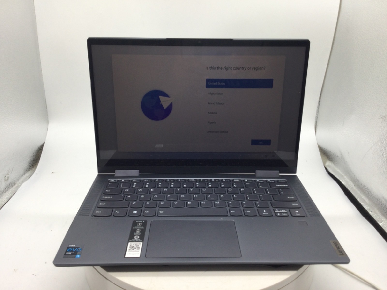 Lenovo Yoga 7 14″ Laptop i7-1165G7 12GB RAM 512GB SSD Windows 11 Pro Used READ