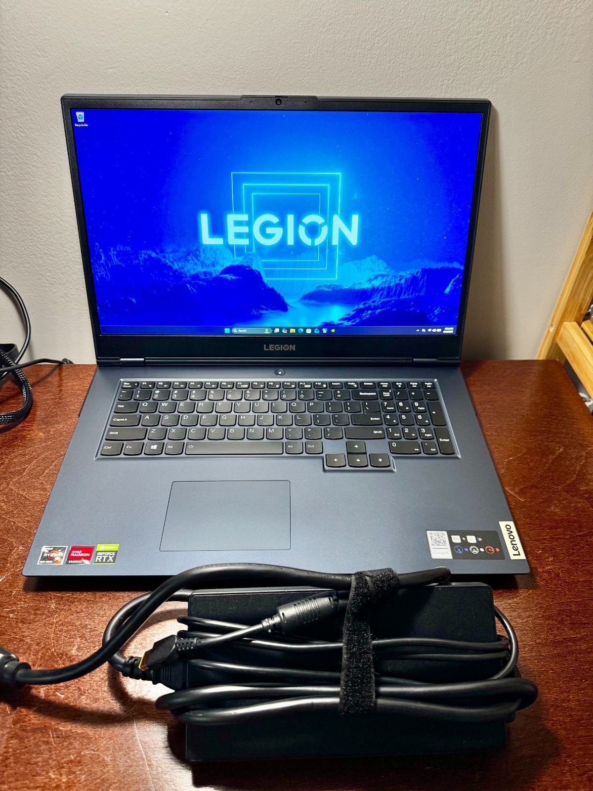 Lenovo Legion 5 17ACH6H 17.3″ – 1TB SSD, Ryzen 7 5800H, 16GB RAM, RTX 3060.