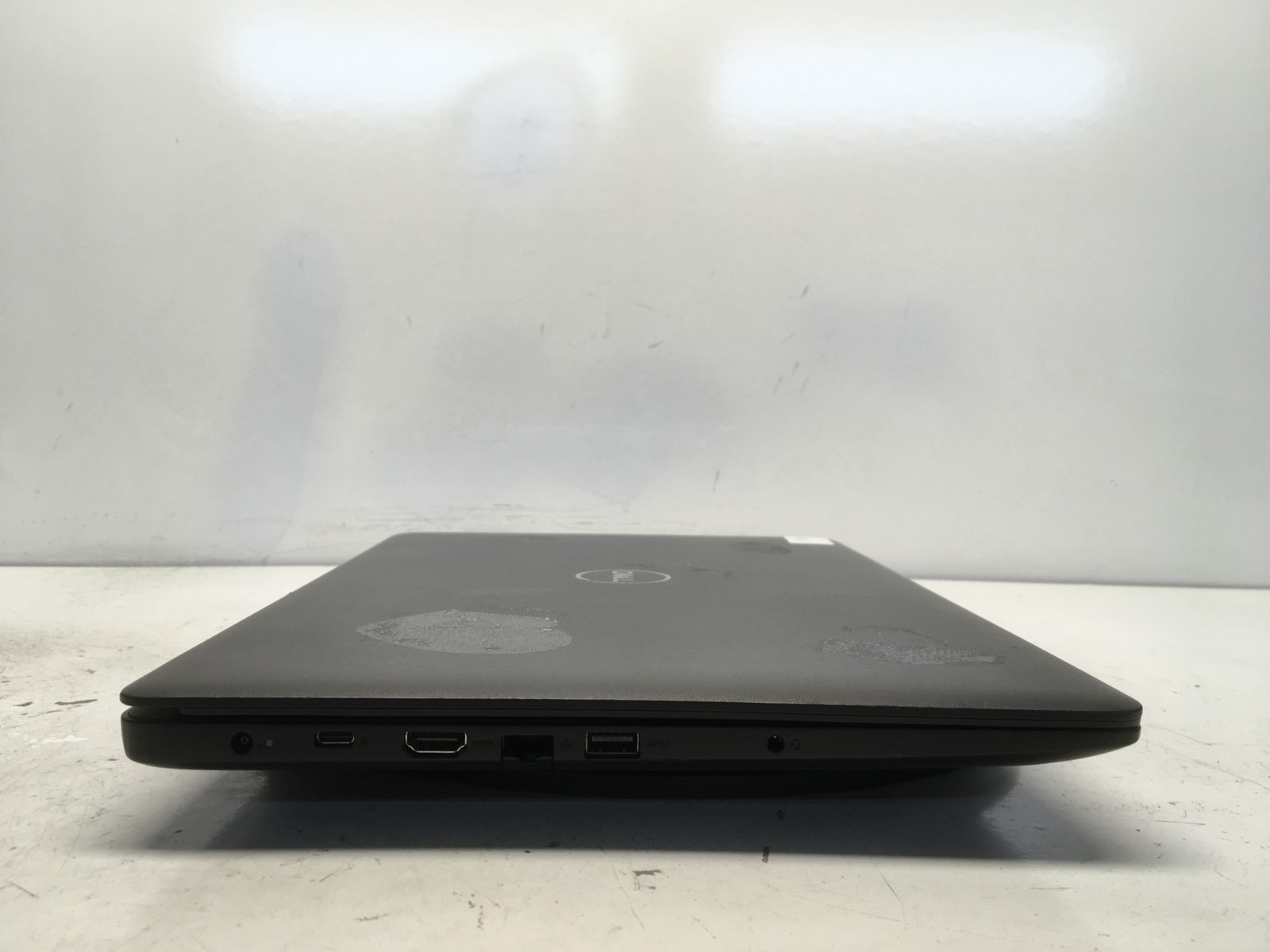 Dell Latitude 3590 Intel i3-7130U 2.7GHz 8 GB NO HDD No Batt