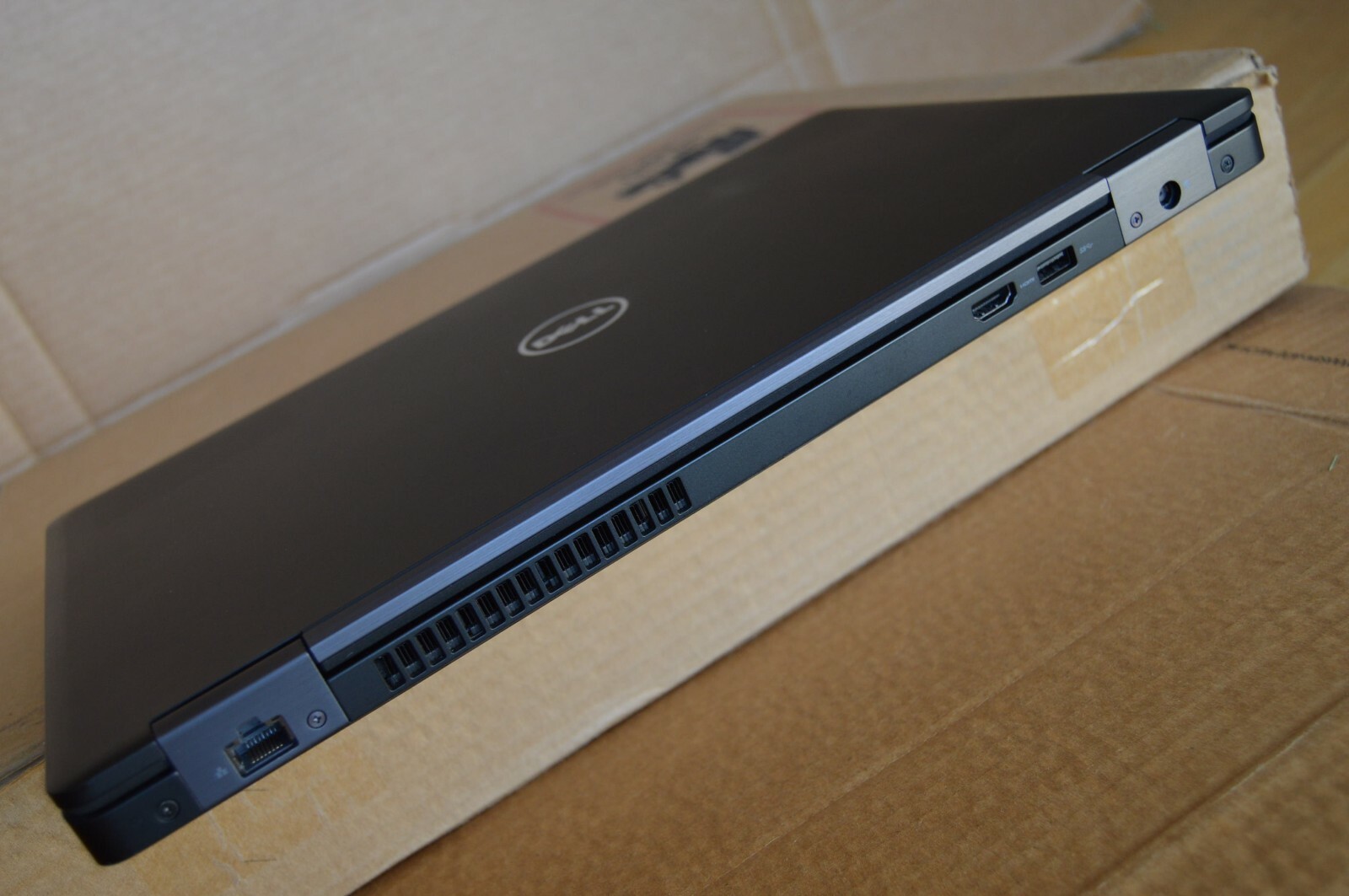 Dell Latitude 5580 1080P IPS i7-7820HQ 16GB 512GB Backlit-KB