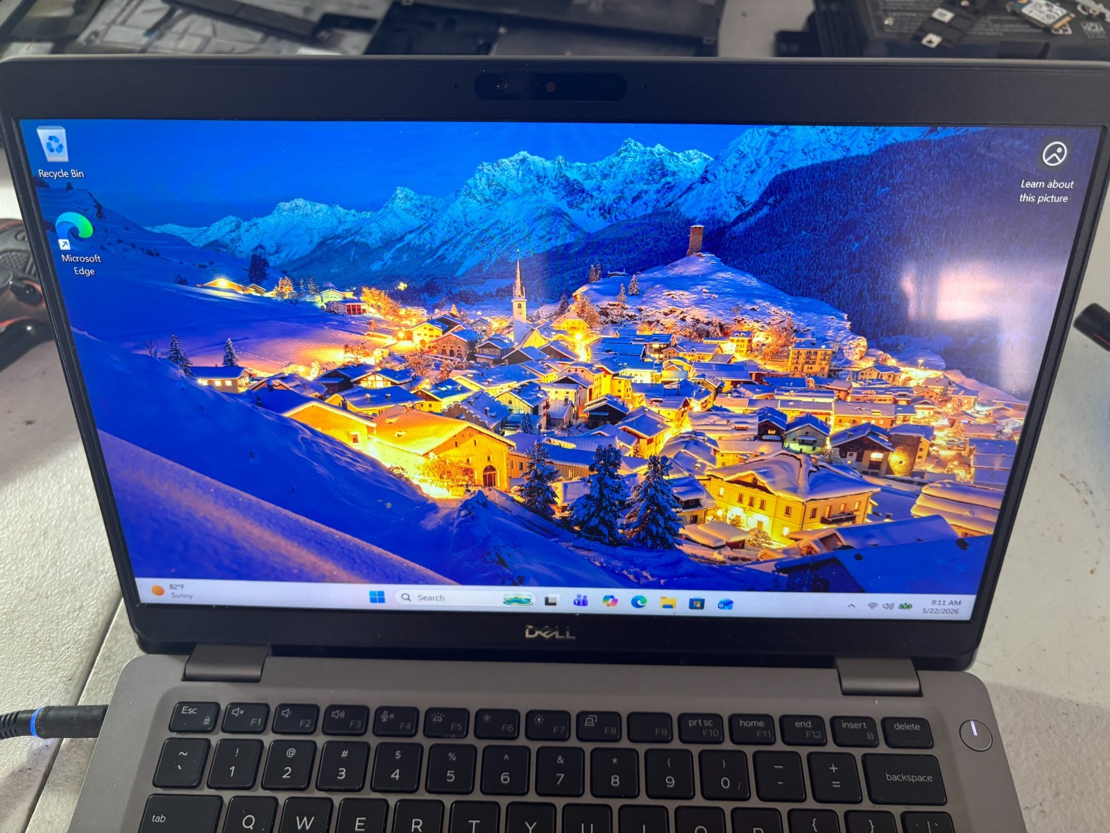Dell Latitude 7300 13.3″ Intel Core i5-8th Gen, 16GB Ram, 256GB SSD, Win 11 Pro