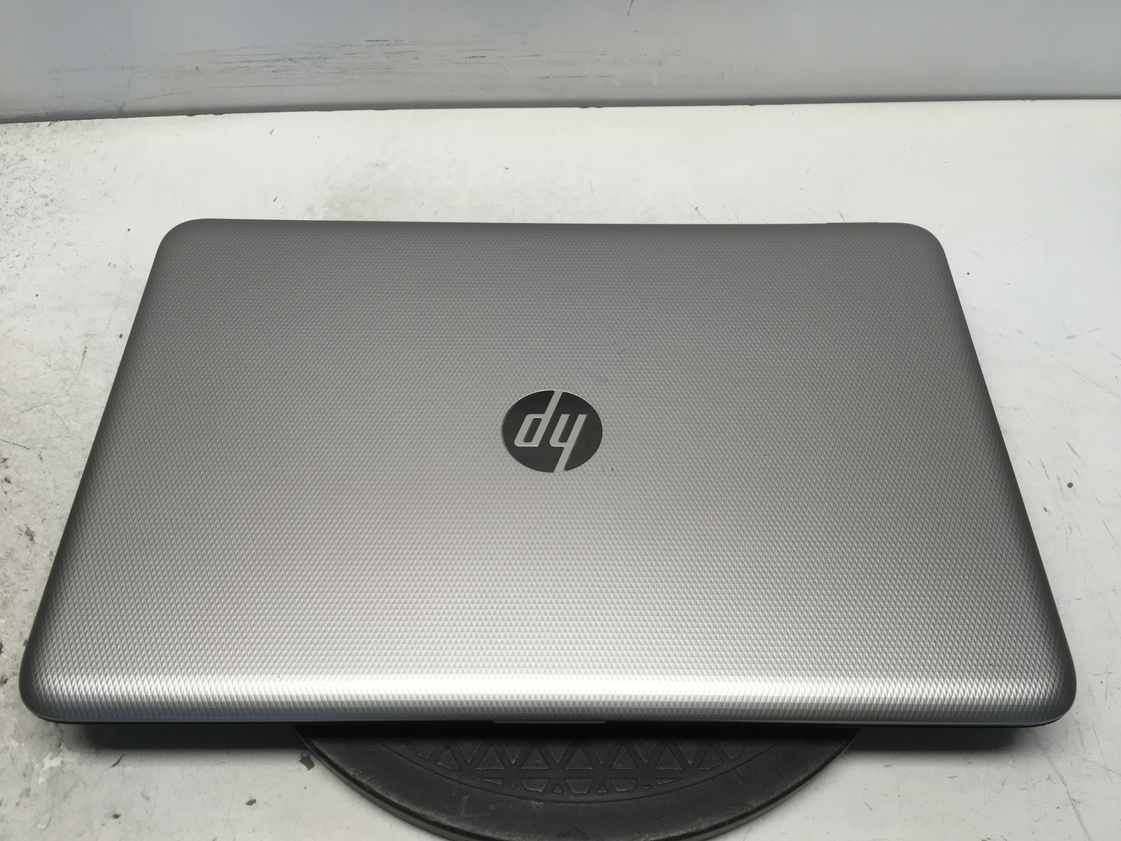 HP 15-AF152N AMD Quad-Core A8-7410 2.2GHz No RAM NO HDD No Batt