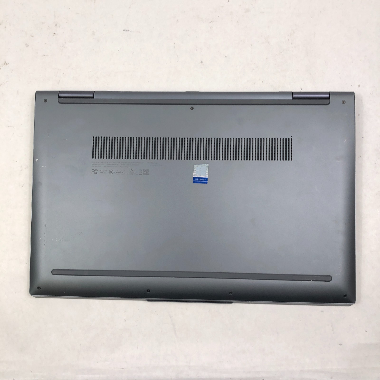 Lenovo Yoga 7 15ITL5 15.6″ Intel Core i5-1135G7 2.4GHz 8GB 256GB SSD No OS READ