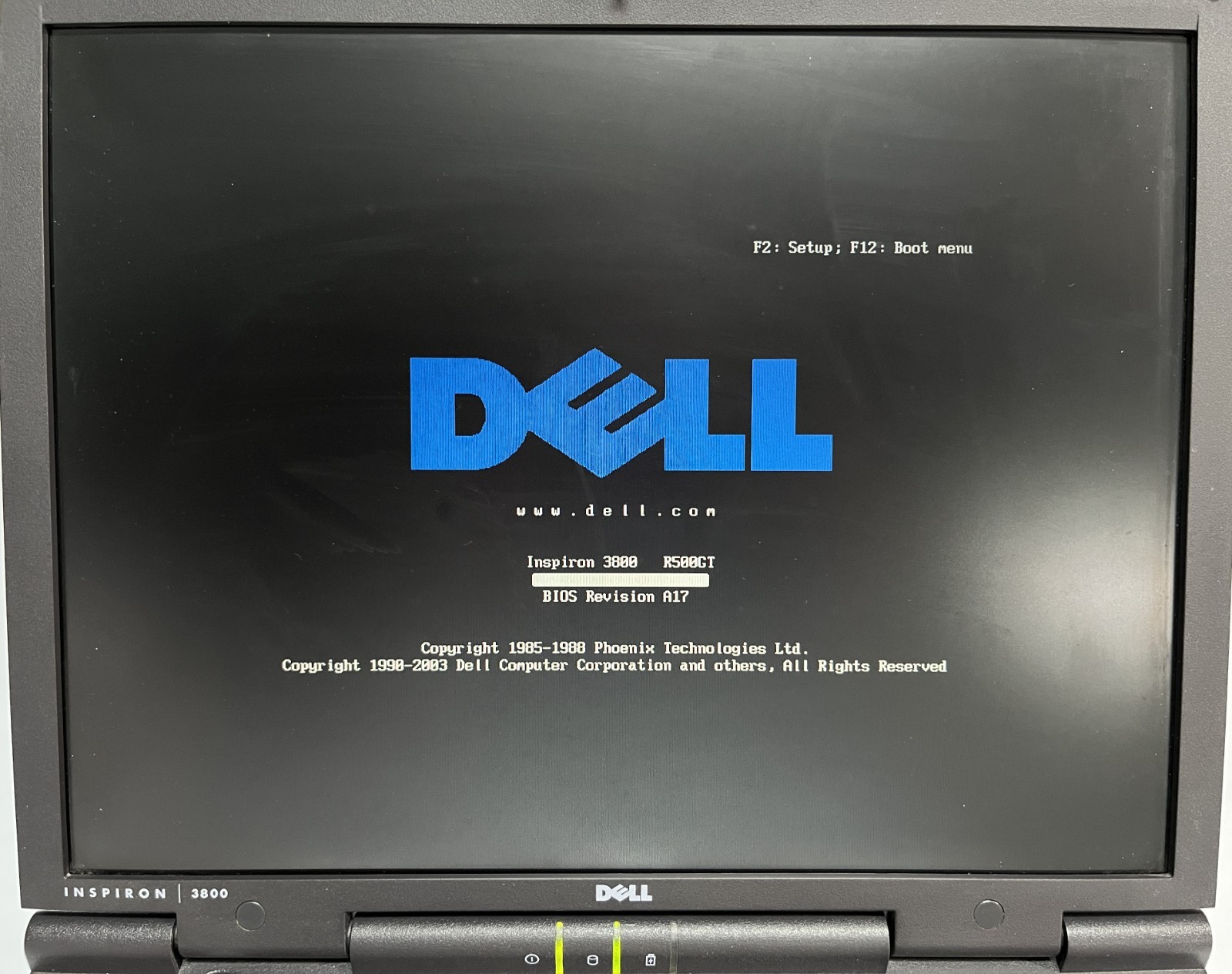 Dell Inspiron 3800 Pentium III 500Mhz 256MB Ram, 6GB HDD ATi Mobility Windows 98