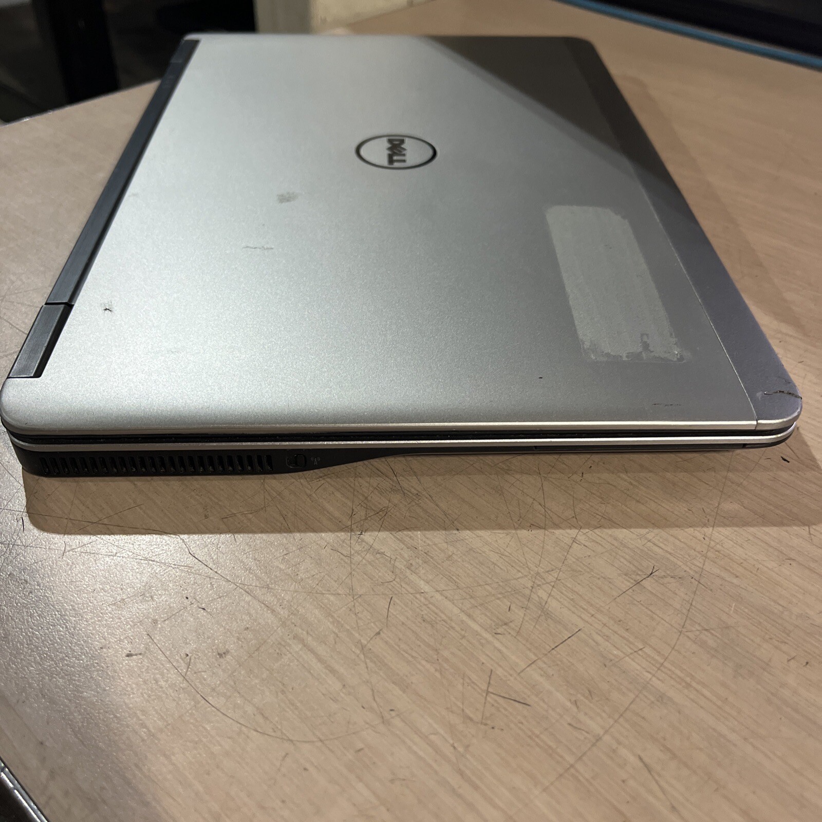 DELL LATITUDE E7240 INTEL CORE I5 8GB RAM NO HD