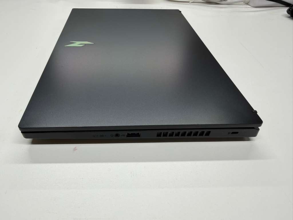 Acer Nitro V 15 (model N23Q22)