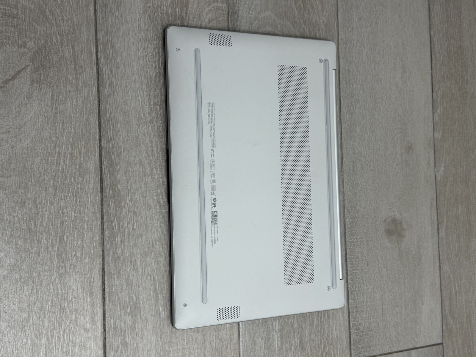 HP Laptop 14-em0349nr 14″ AMD Ryzen 3 7320U 4GB Ram 256GB NVMe Excellent