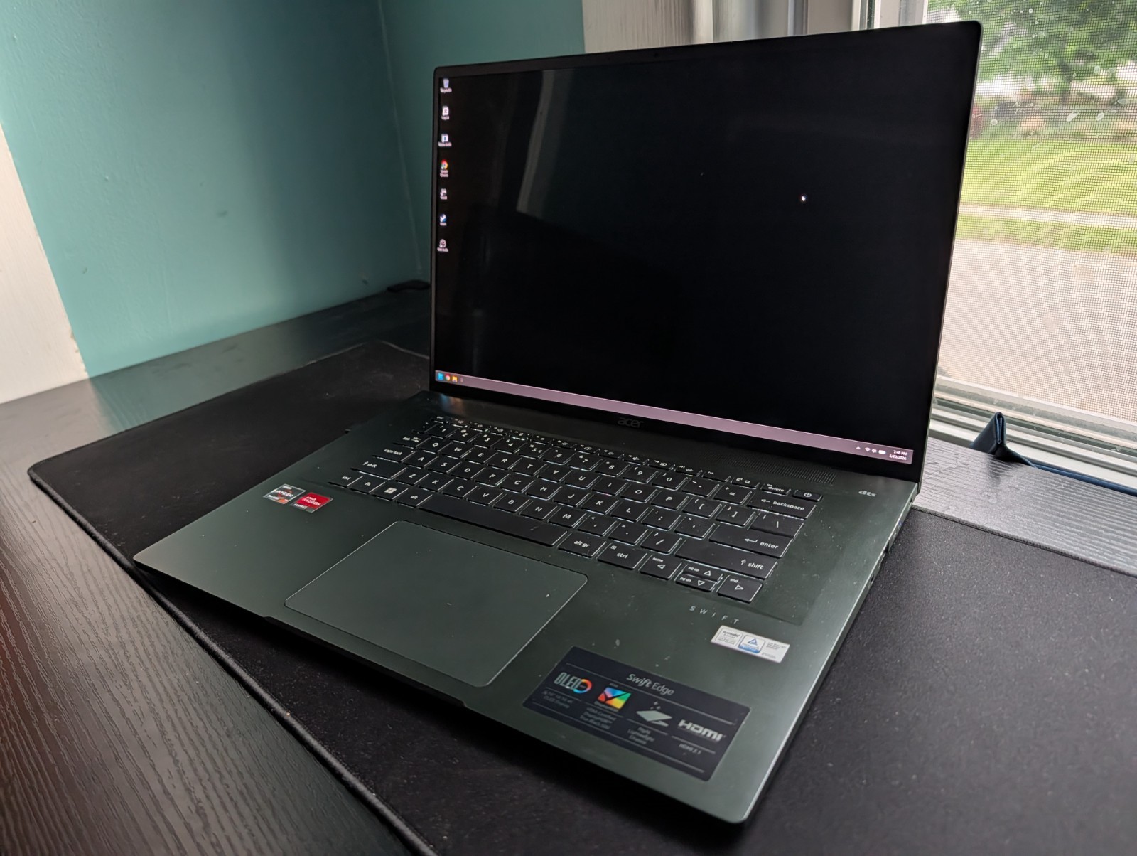 Acer SWIFT EDGE SFA16-41-R3RP 16.0″ UHD+ 3840×2400 60Hz Non Touch OLED Screen
