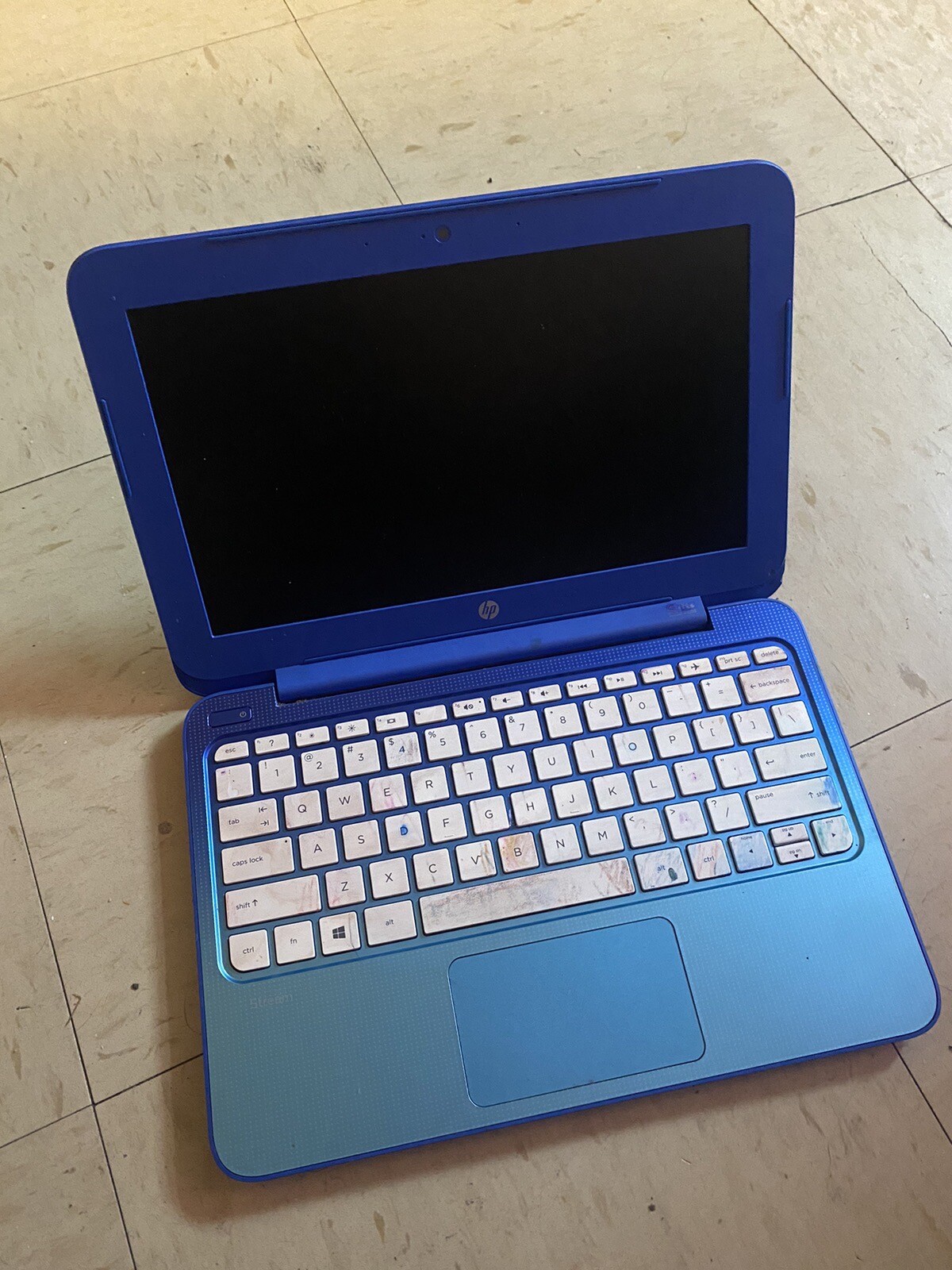 HP Stream 11-d010wm 11.6in. (32GB, Intel Celeron N, 2.58GHz, 2GB), Blue, USED
