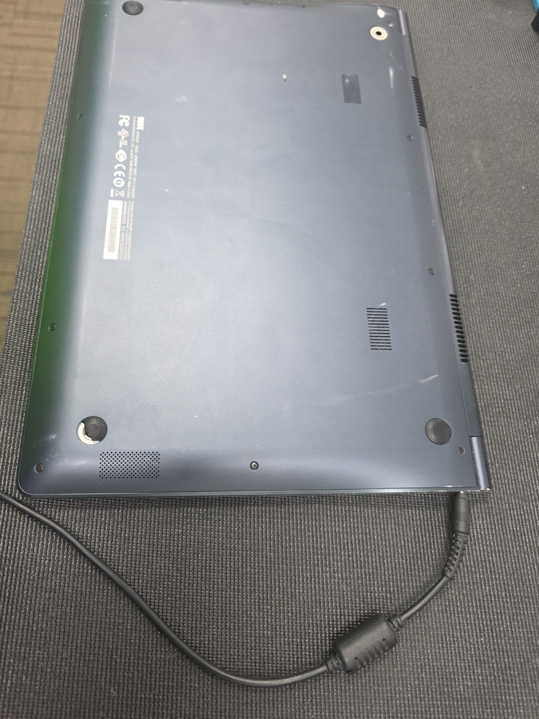 Samsung 900x 2012