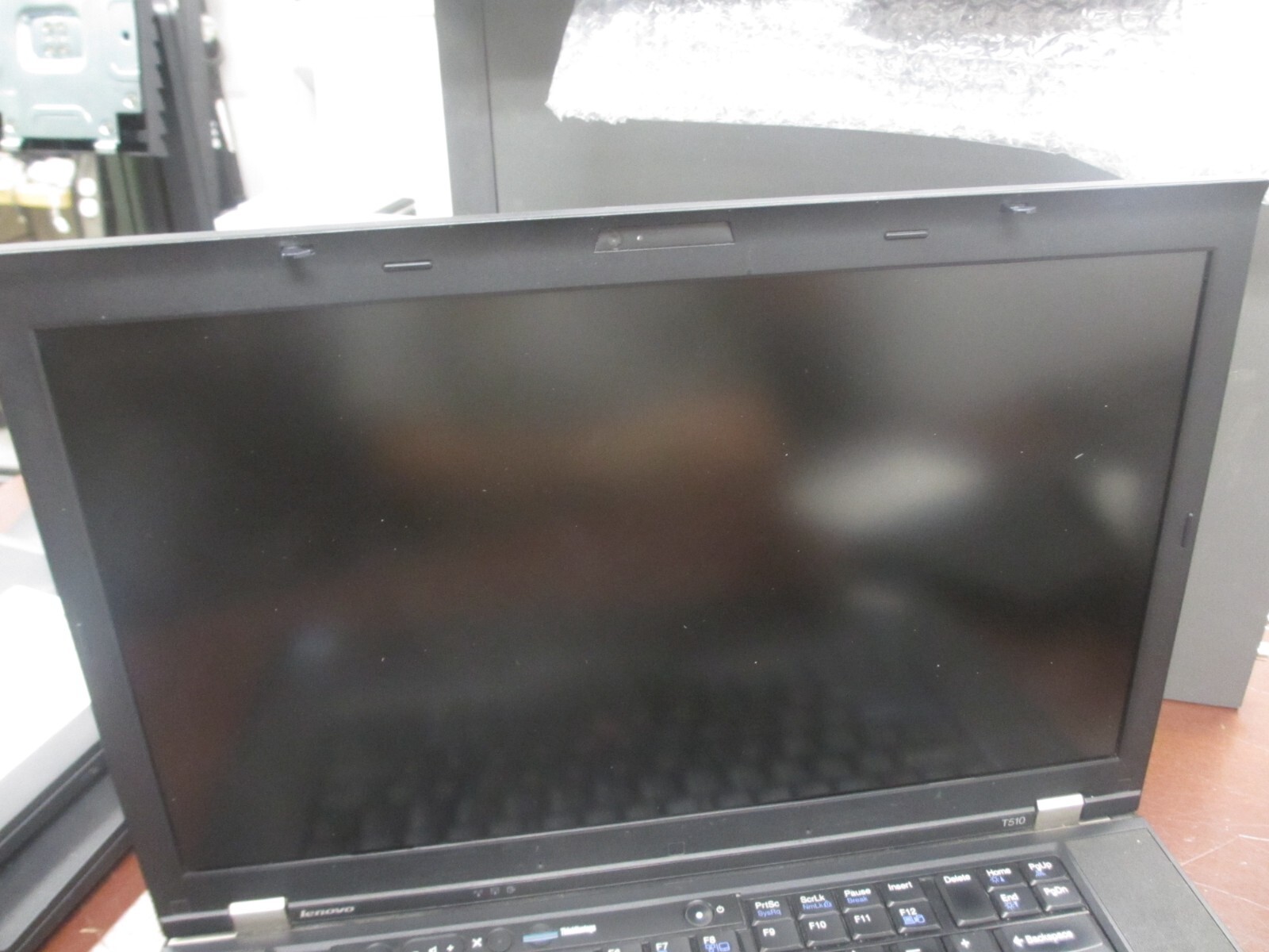 Lenovo ThinkPad T510 15.6″ i5-M520 2.40Ghz 4GB 320GB DVDRW Laptop w/ AC [NO OS]