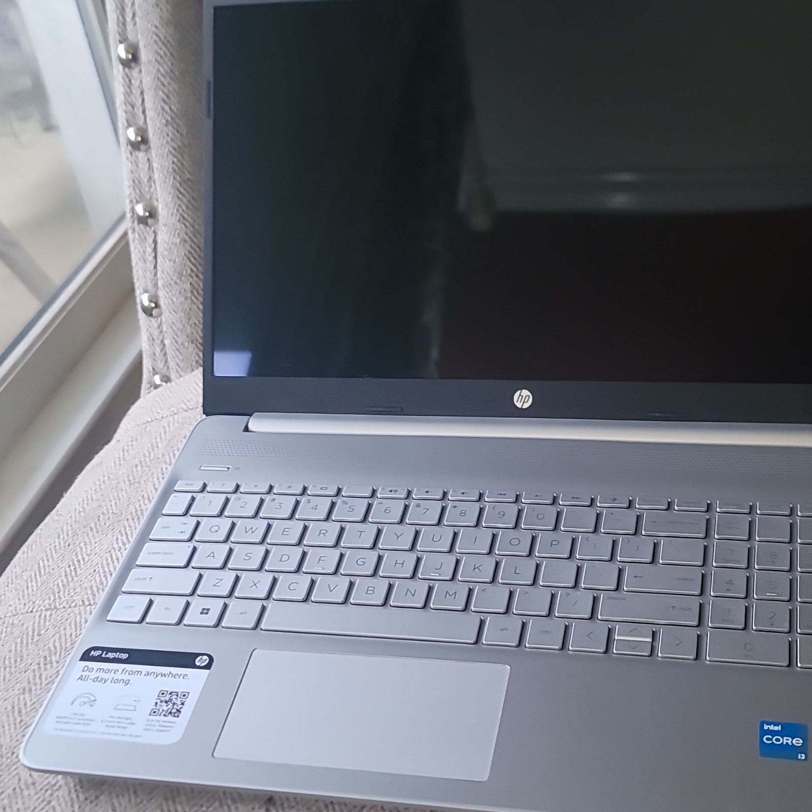 HP 15-dy2702dx 15.6in Laptop Intel Core i3 3.00GHz 8GB 256GB SSD FHD w/Charger