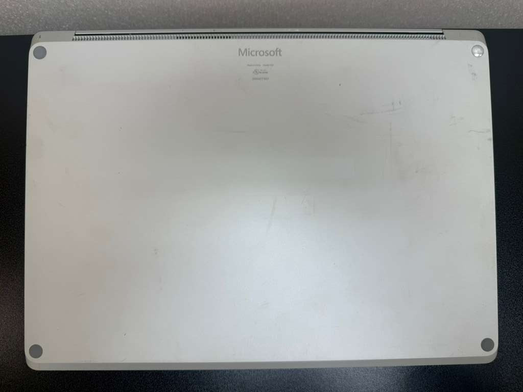 Microsoft Surface Laptop 1769 13.5″ Touch i5-7200U 8GB RAM 256GB SSD Windows 11