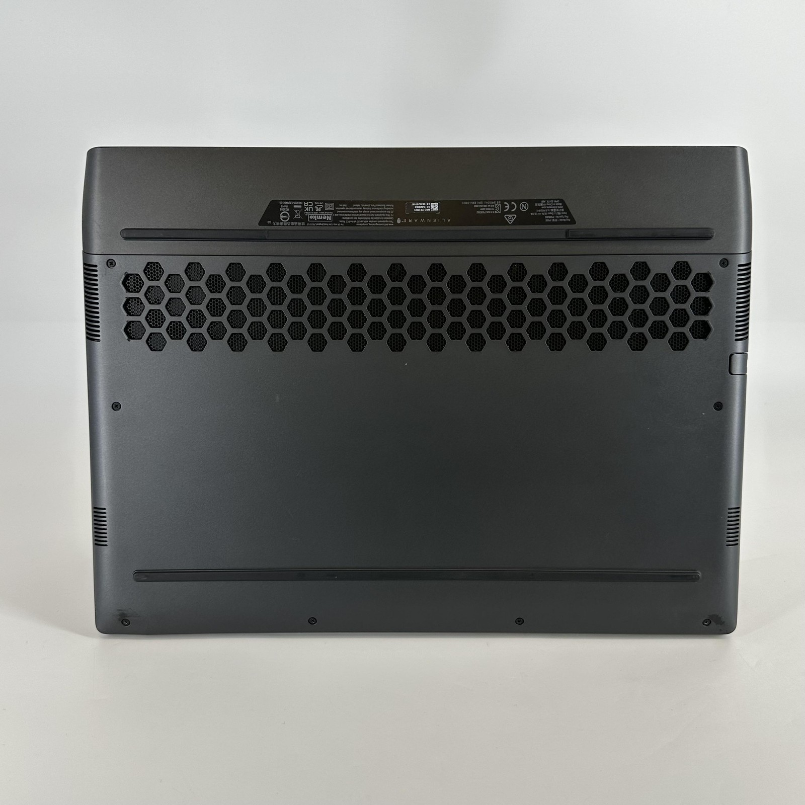 Dell Alienware M17 R5 480Hz FHD 3.2 GHz Ryzen 7 6800H 32GB 512GB SSD RTX 3070 Ti
