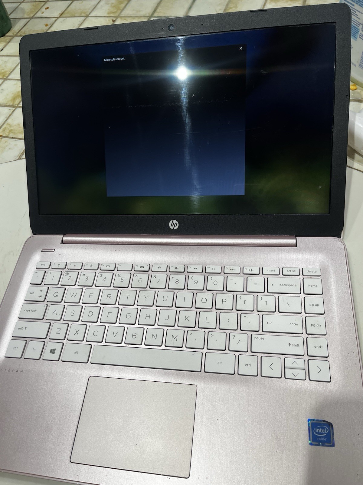 HP Stream 14 Laptop – Good Condition, Charger Included!