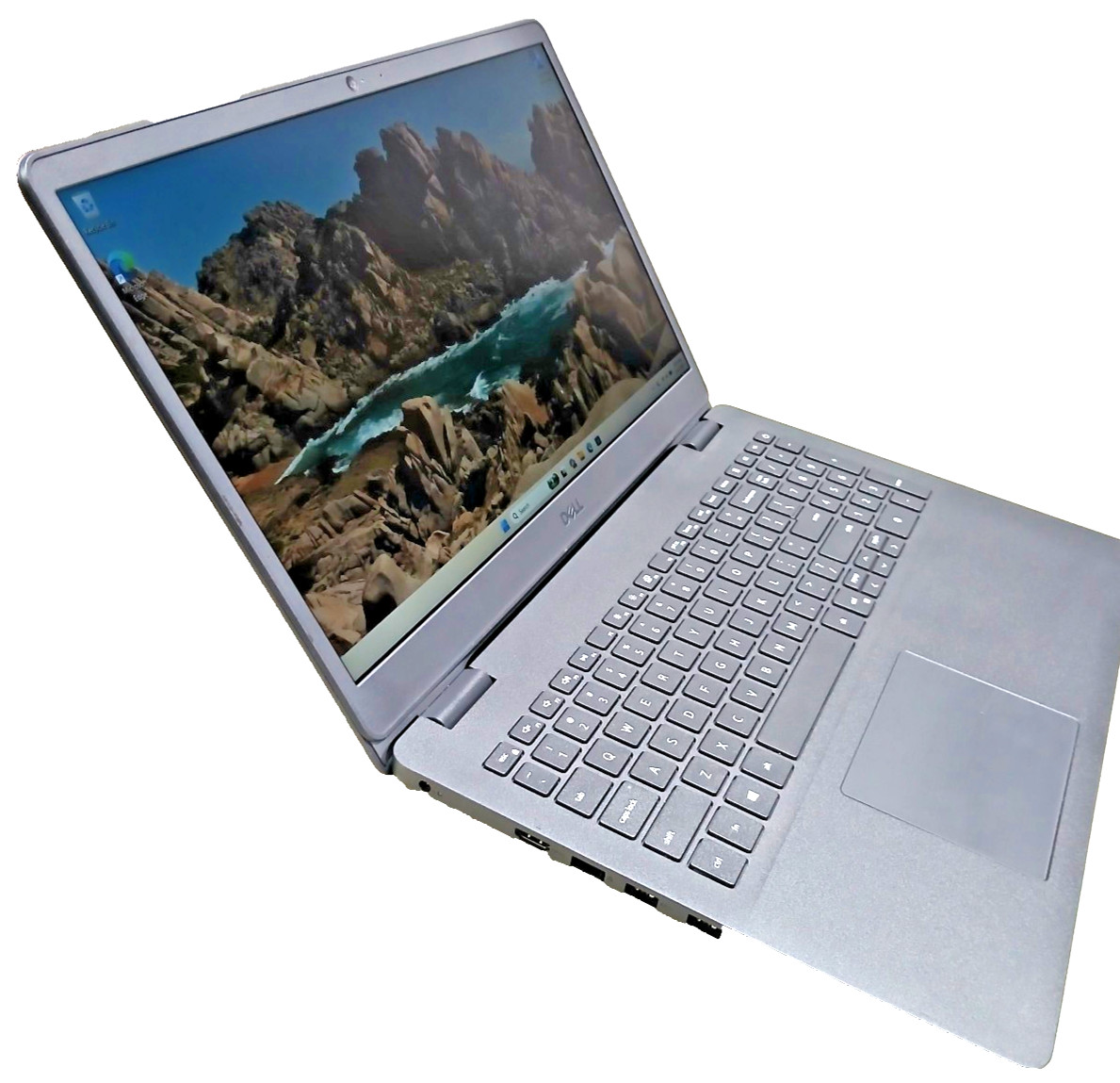 dell inspiron 3501 11th gen, win 11, intel core i3-1115g4, 16 gb, 256 nvme.