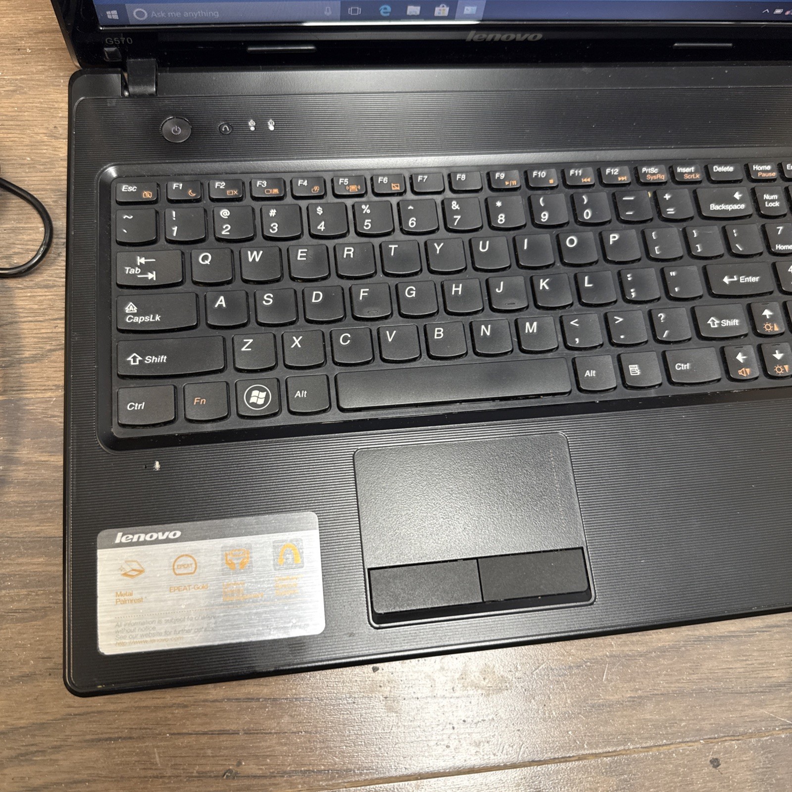 LENOVO G570-4334 PINTIUM B940@2.0GHZ 4GB RAM 256GB SSD WINDOWS 10