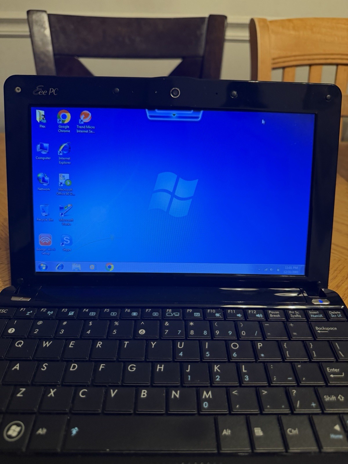 Asus EEE PC 1005HA Windows 7 10in Mini Black Laptop Intel Atom N280 220Gb HDD