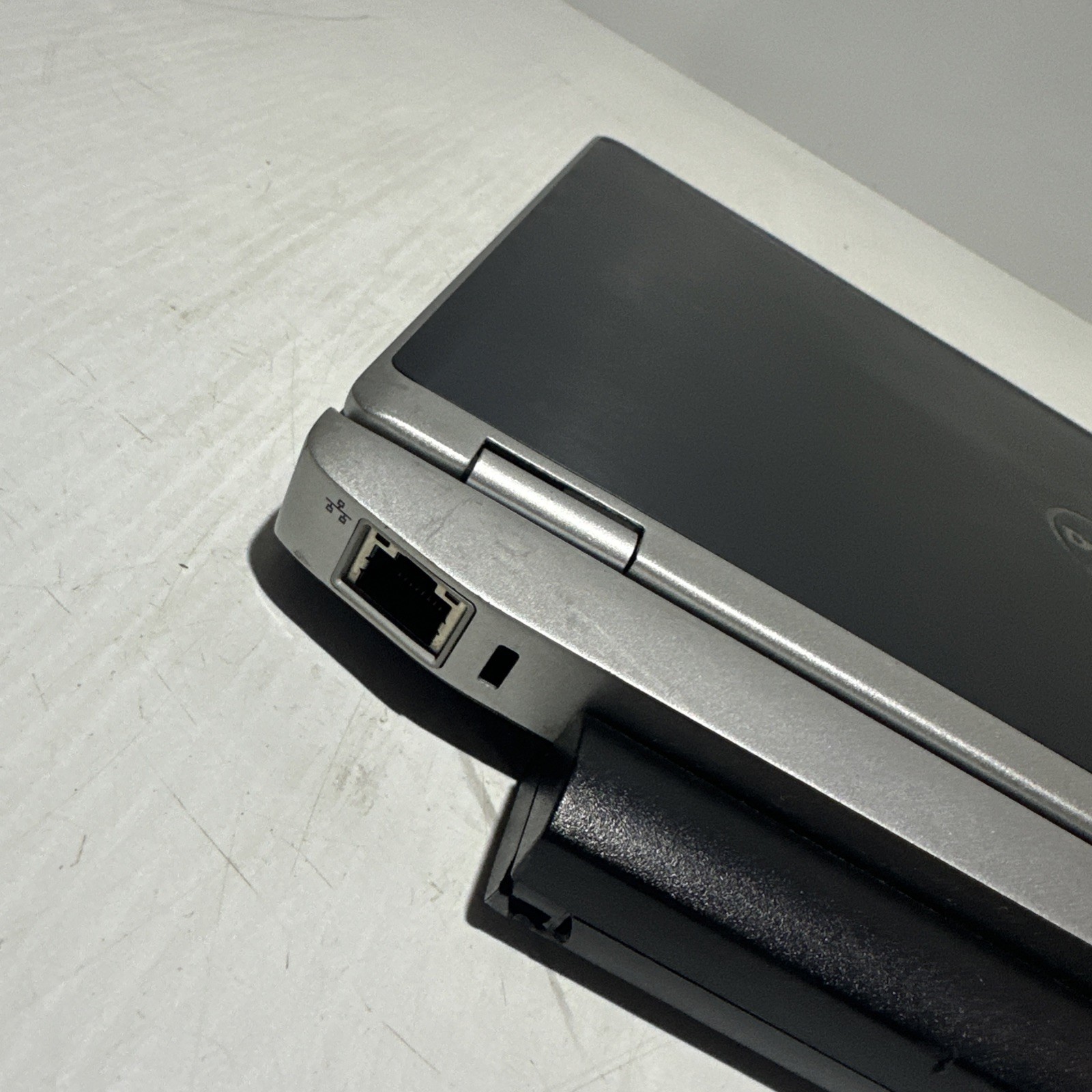 Dell Latitude E6220 12″ Laptop i7-2620m 4gb Ram No Drives Boots Bios No P/S